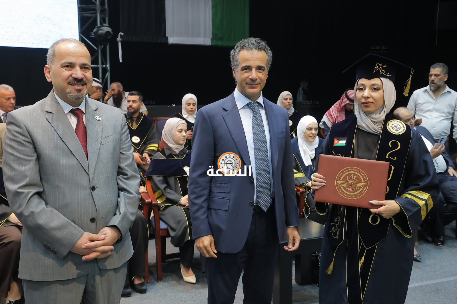 Madar Al-Saa Images 0.4005314073690641