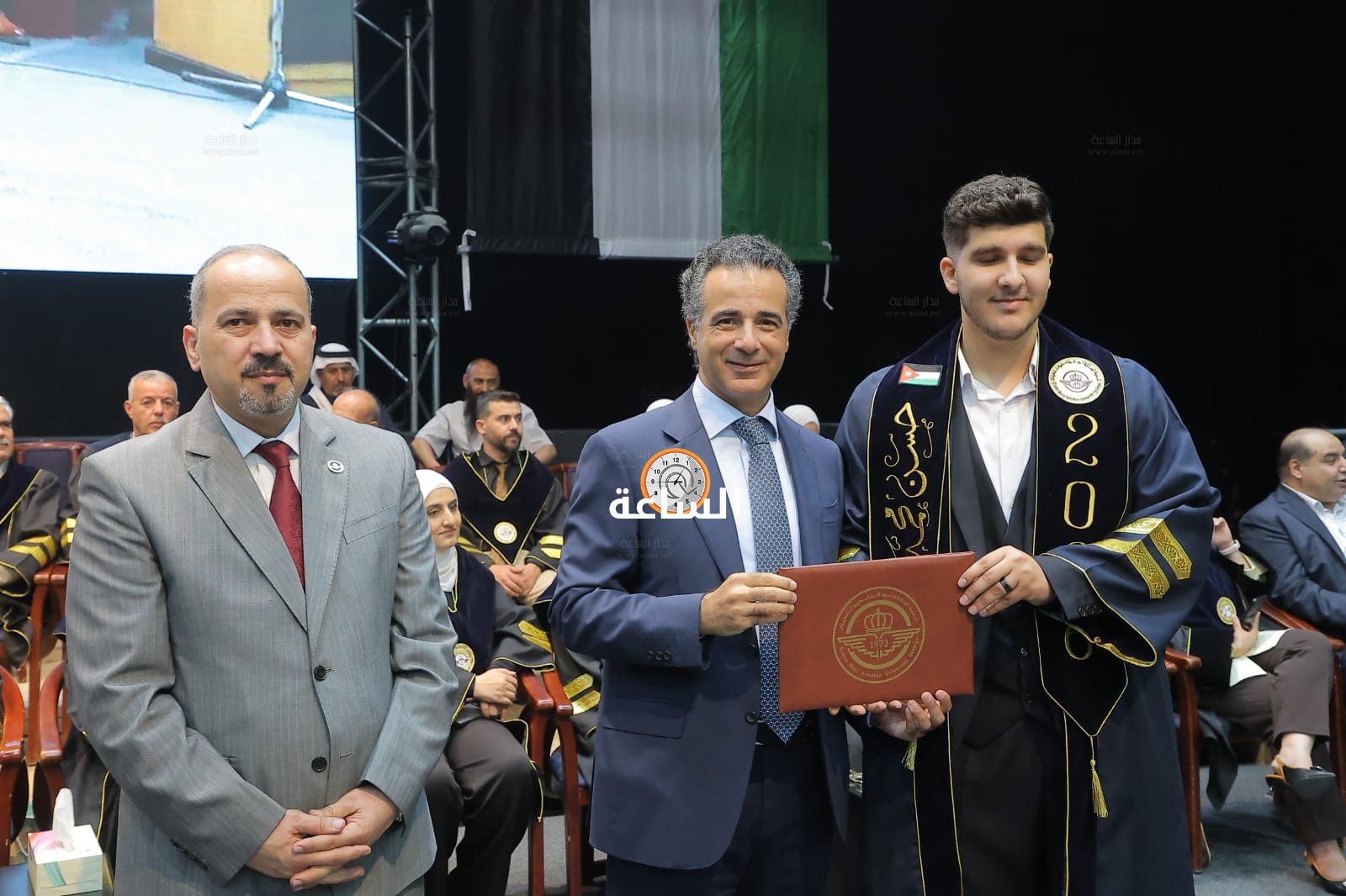 Madar Al-Saa Images 0.3126936570787041