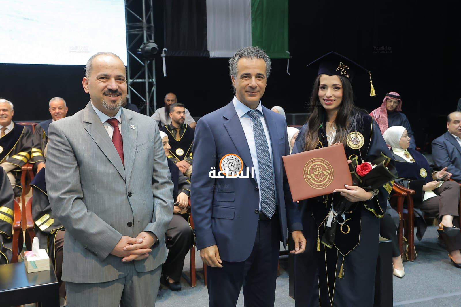 Madar Al-Saa Images 0.8900732445226942