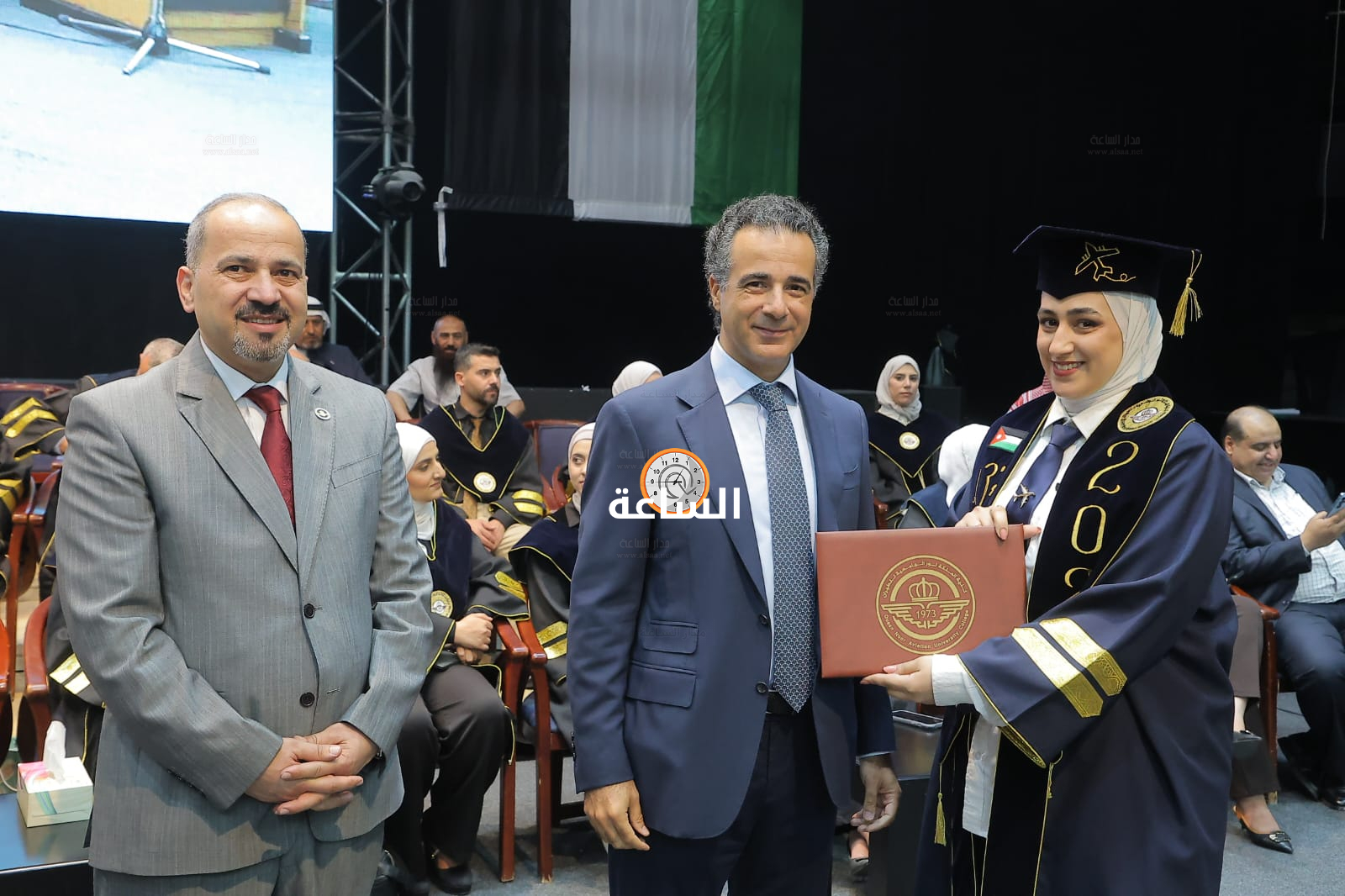 Madar Al-Saa Images 0.4734116157442738