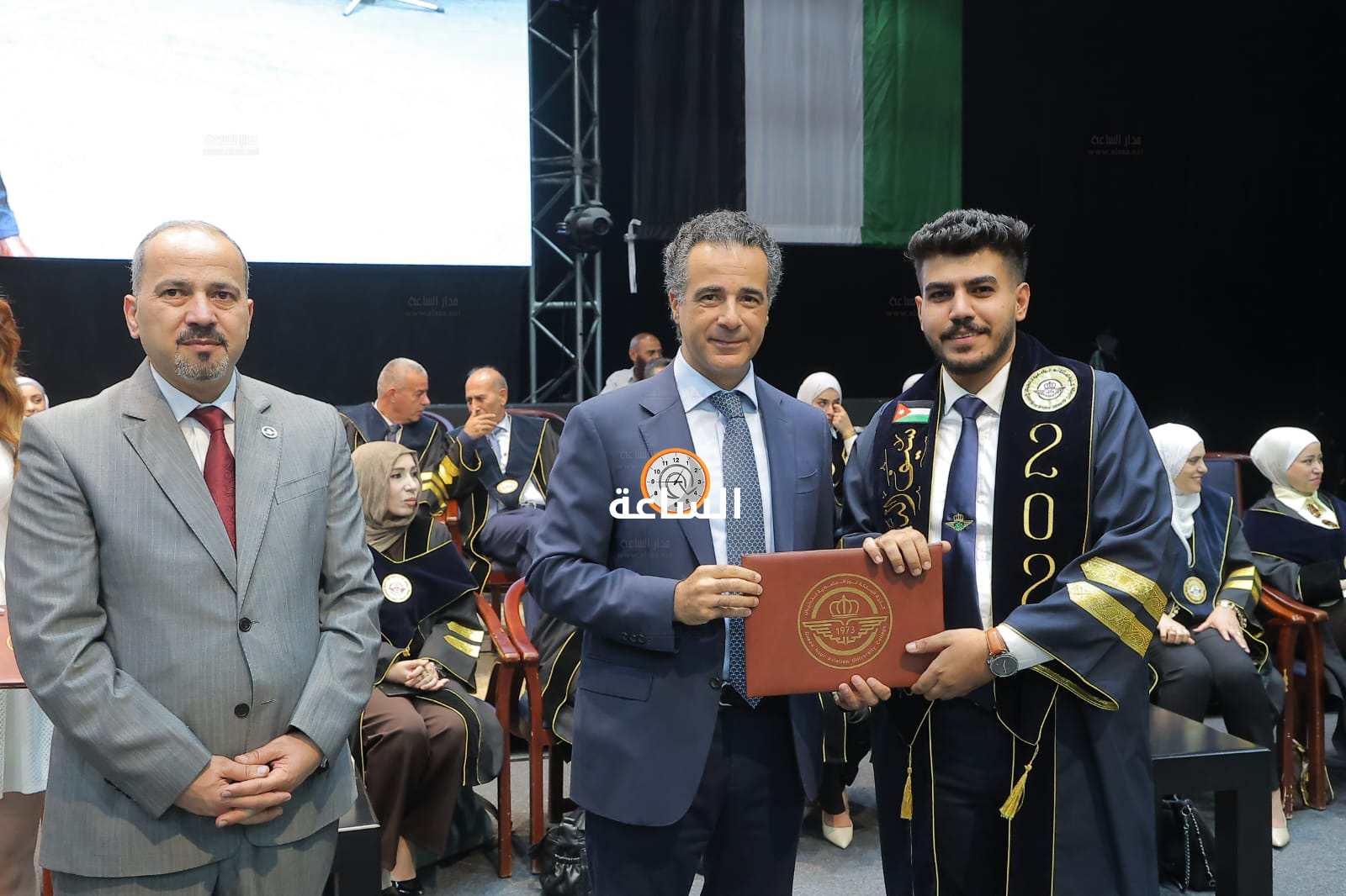 Madar Al-Saa Images 0.17383549348441085