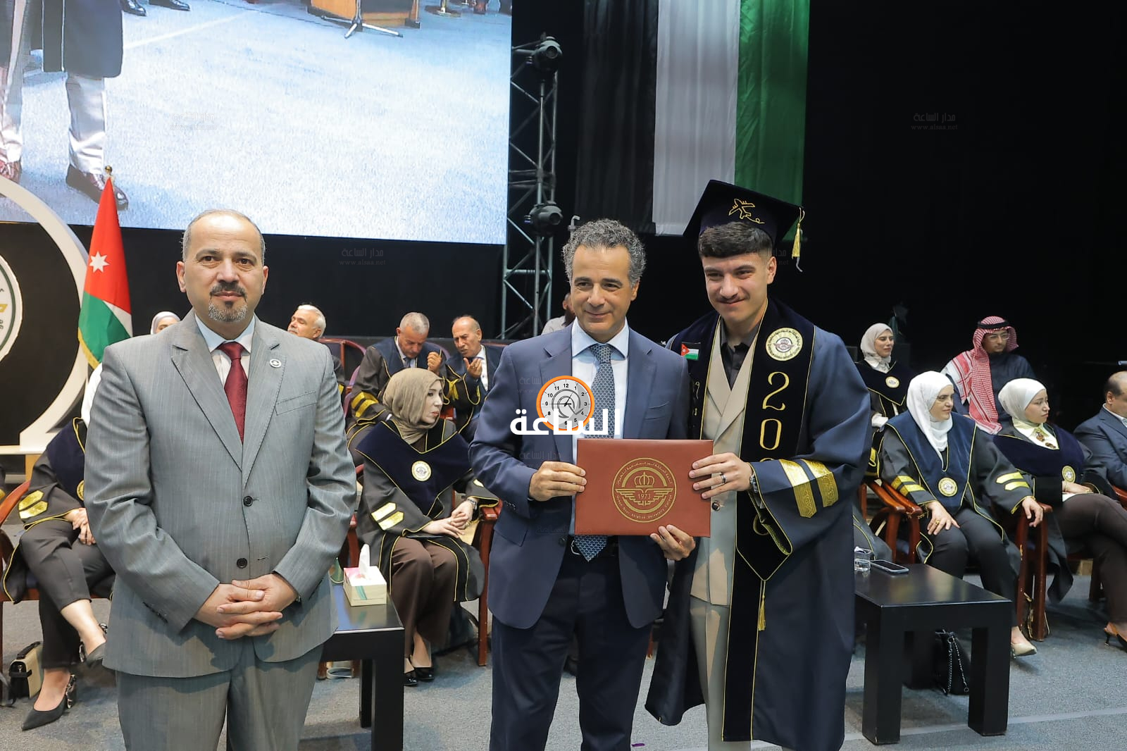 Madar Al-Saa Images 0.928108019697464