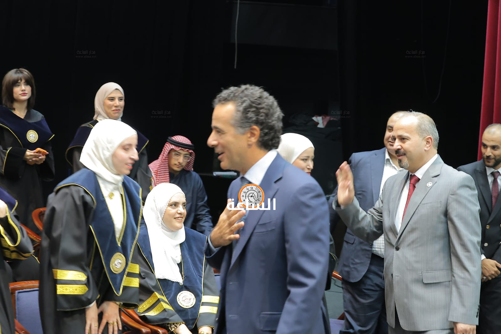 Madar Al-Saa Images 0.3557079734418789