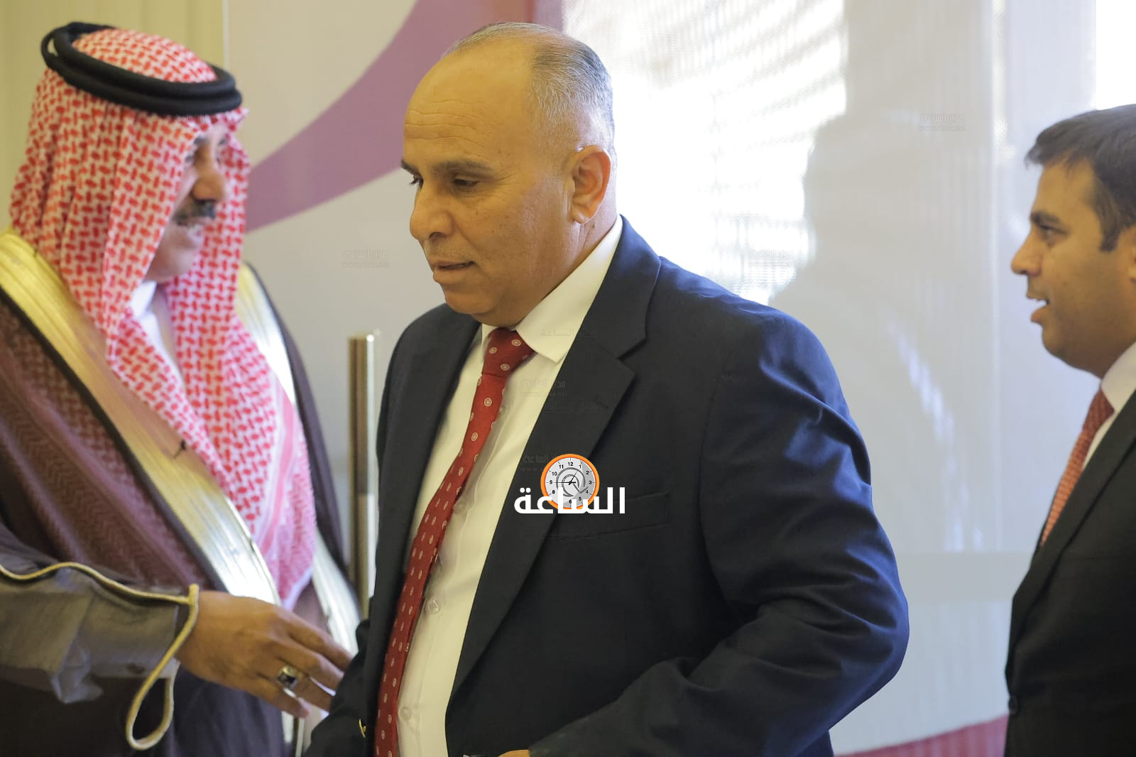 Madar Al-Saa Images 0.6587546799616374