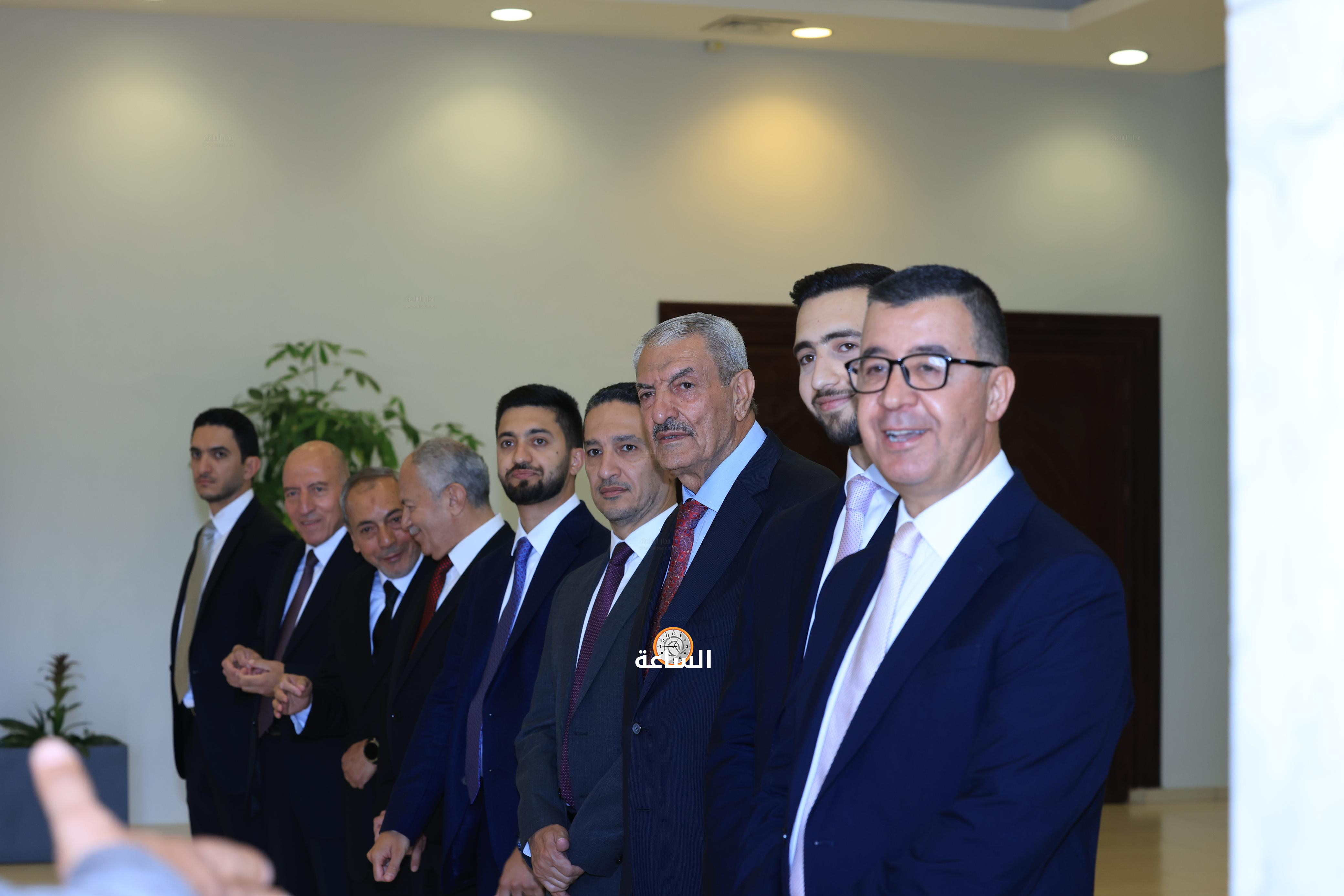 Madar Al-Saa Images 0.4566032205910405