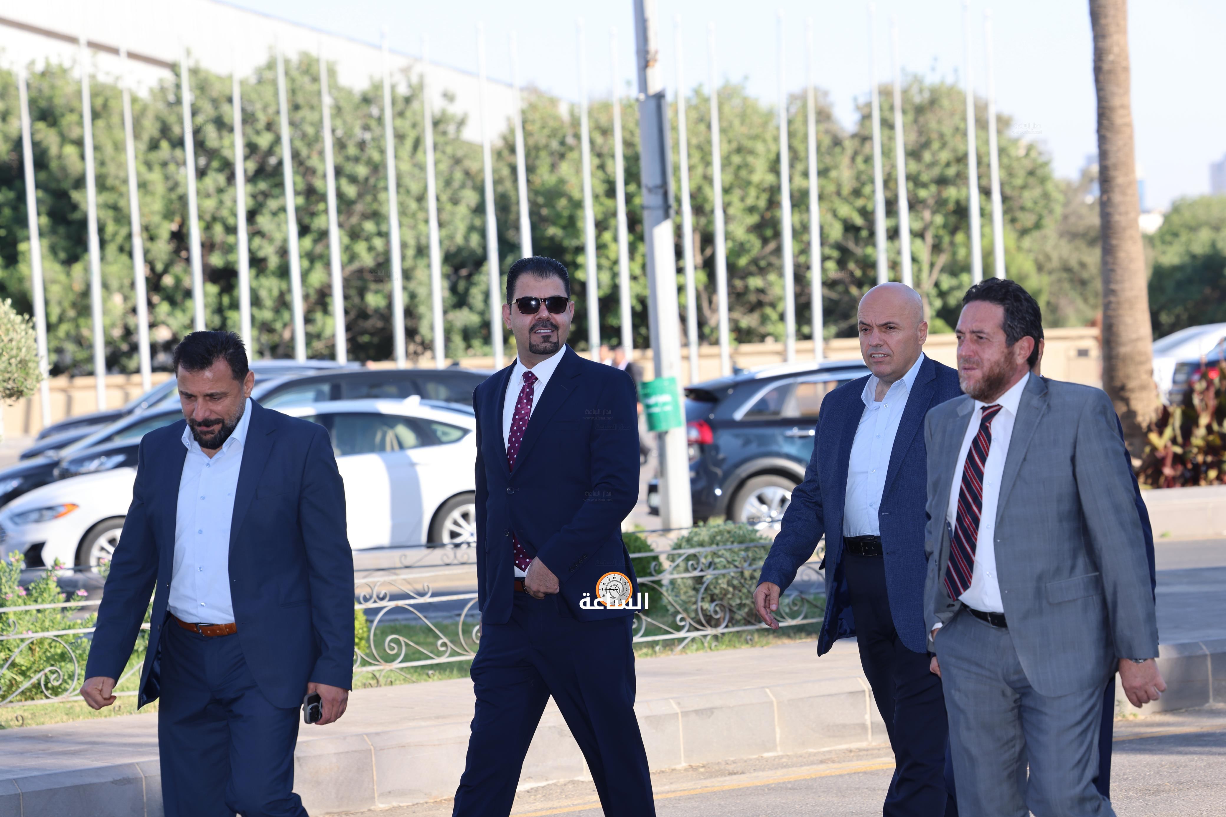 Madar Al-Saa Images 0.9067445156702205