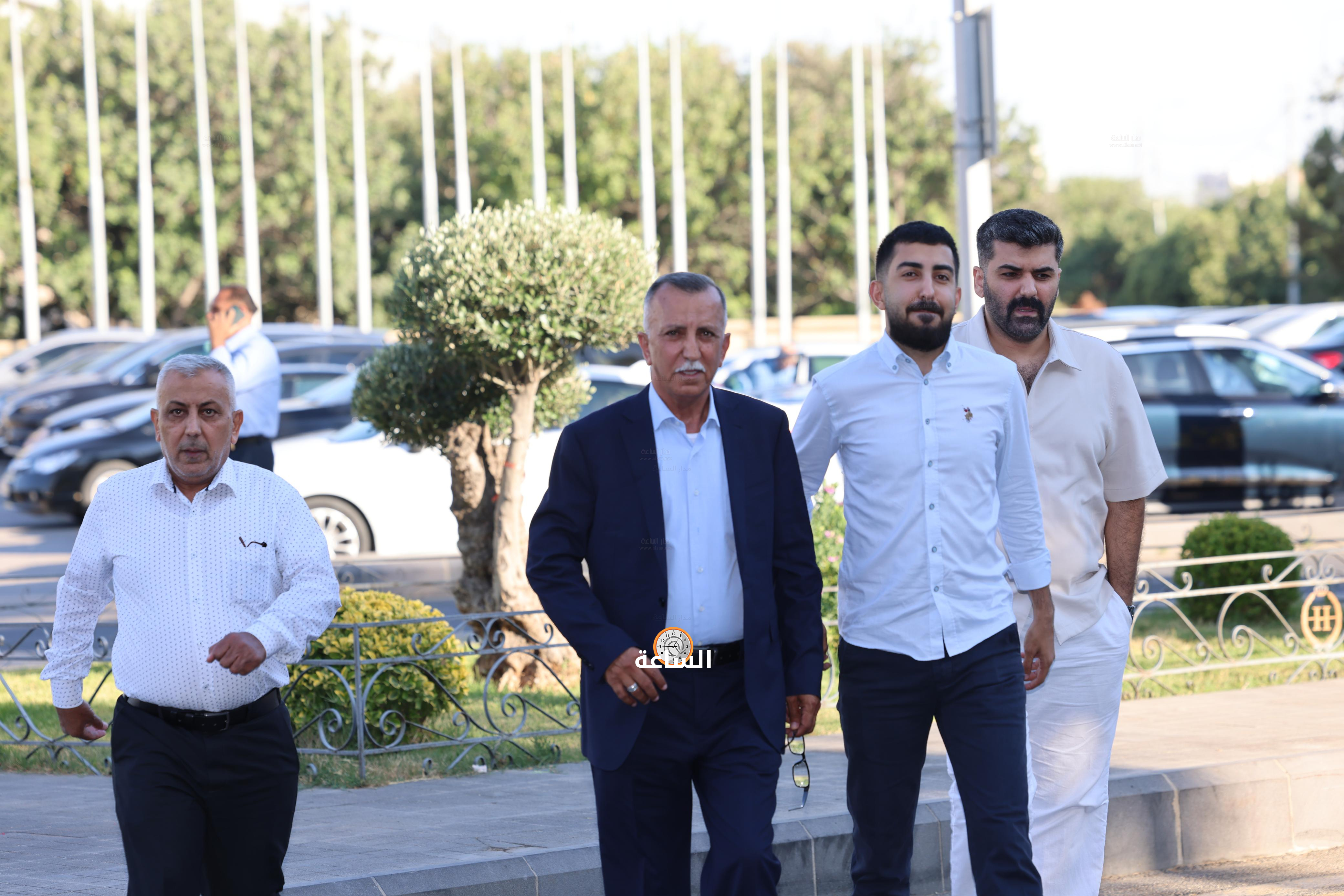 Madar Al-Saa Images 0.1733917751414864