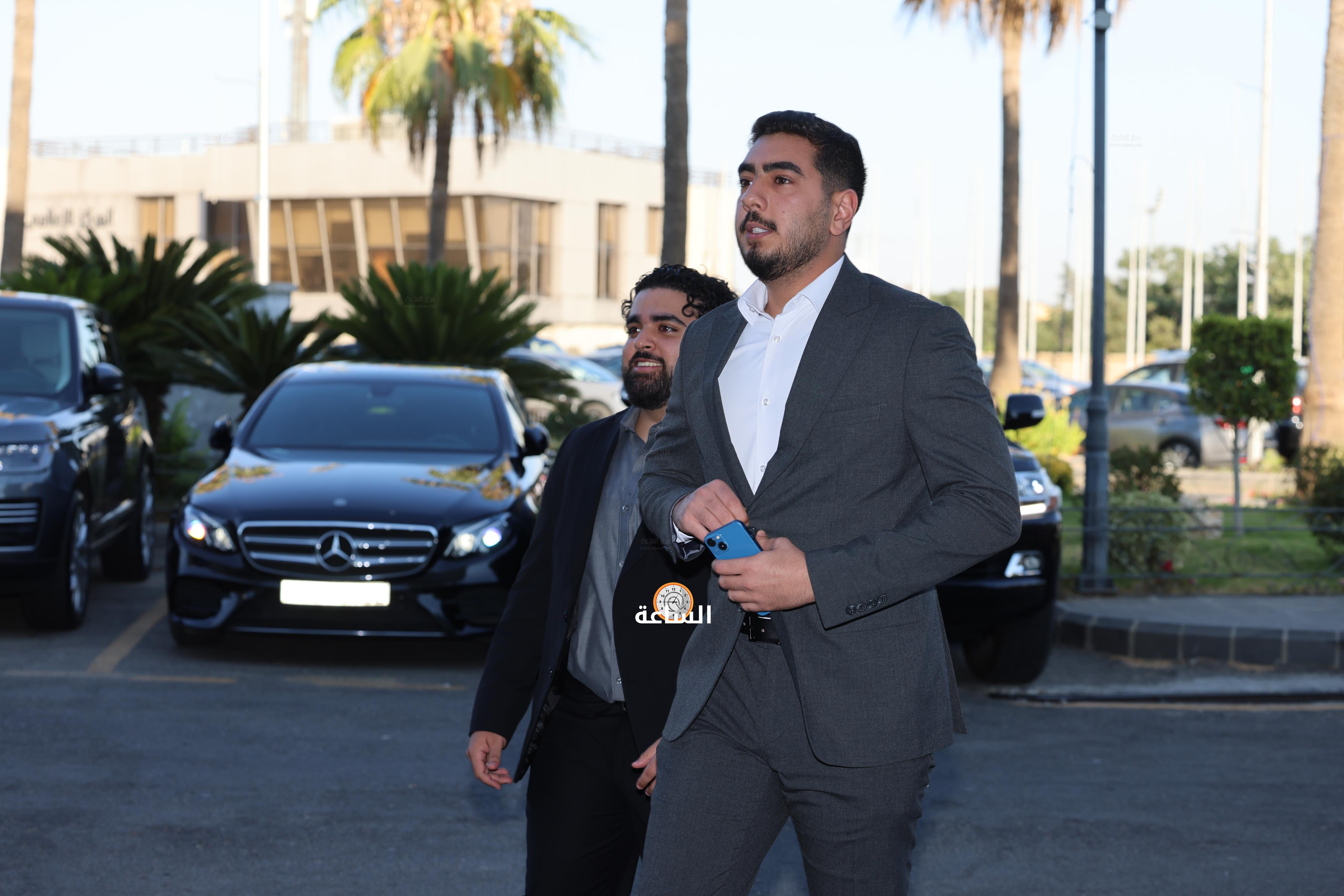 Madar Al-Saa Images 0.8346440183558376