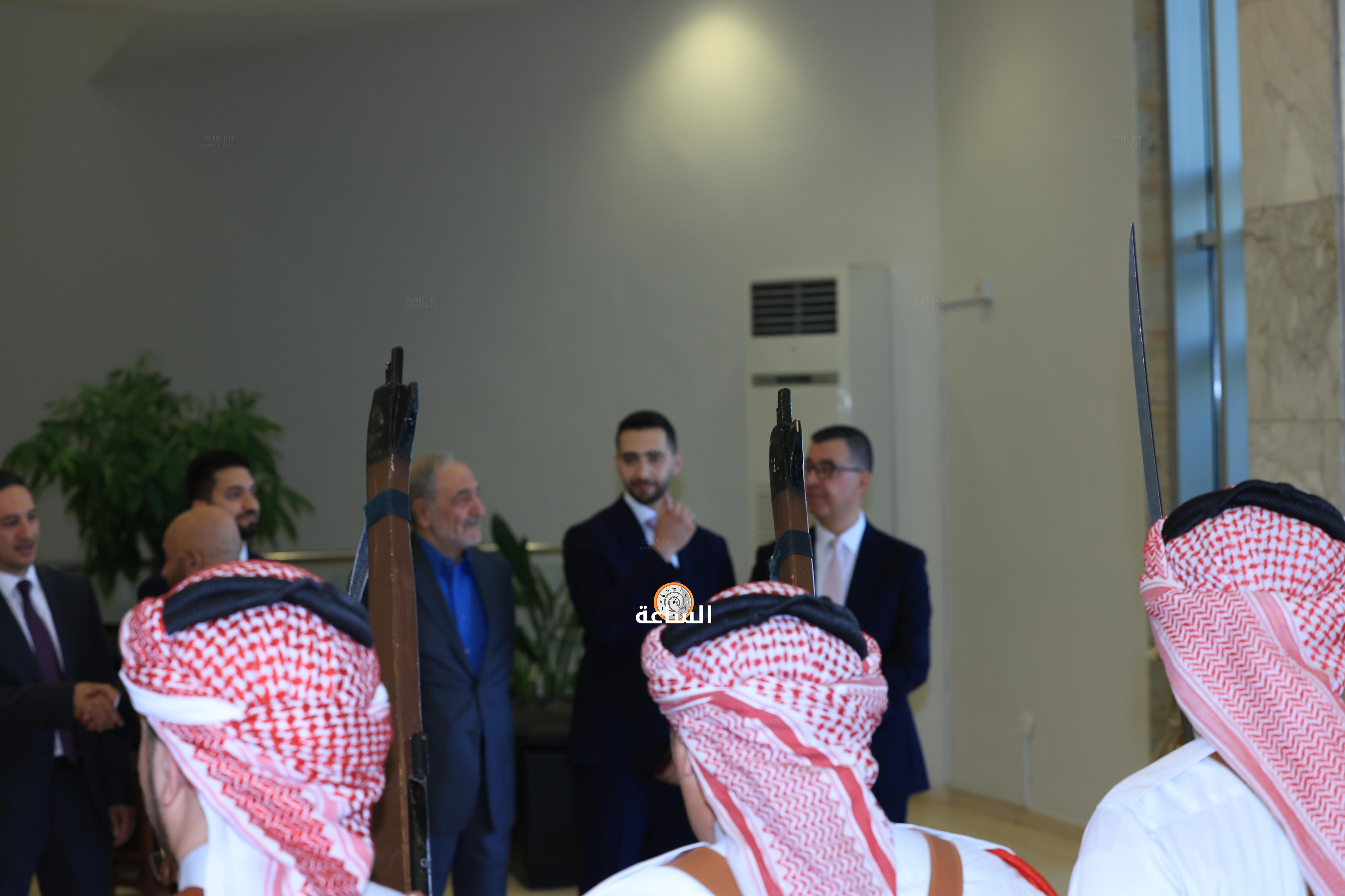 Madar Al-Saa Images 0.7672302102006714