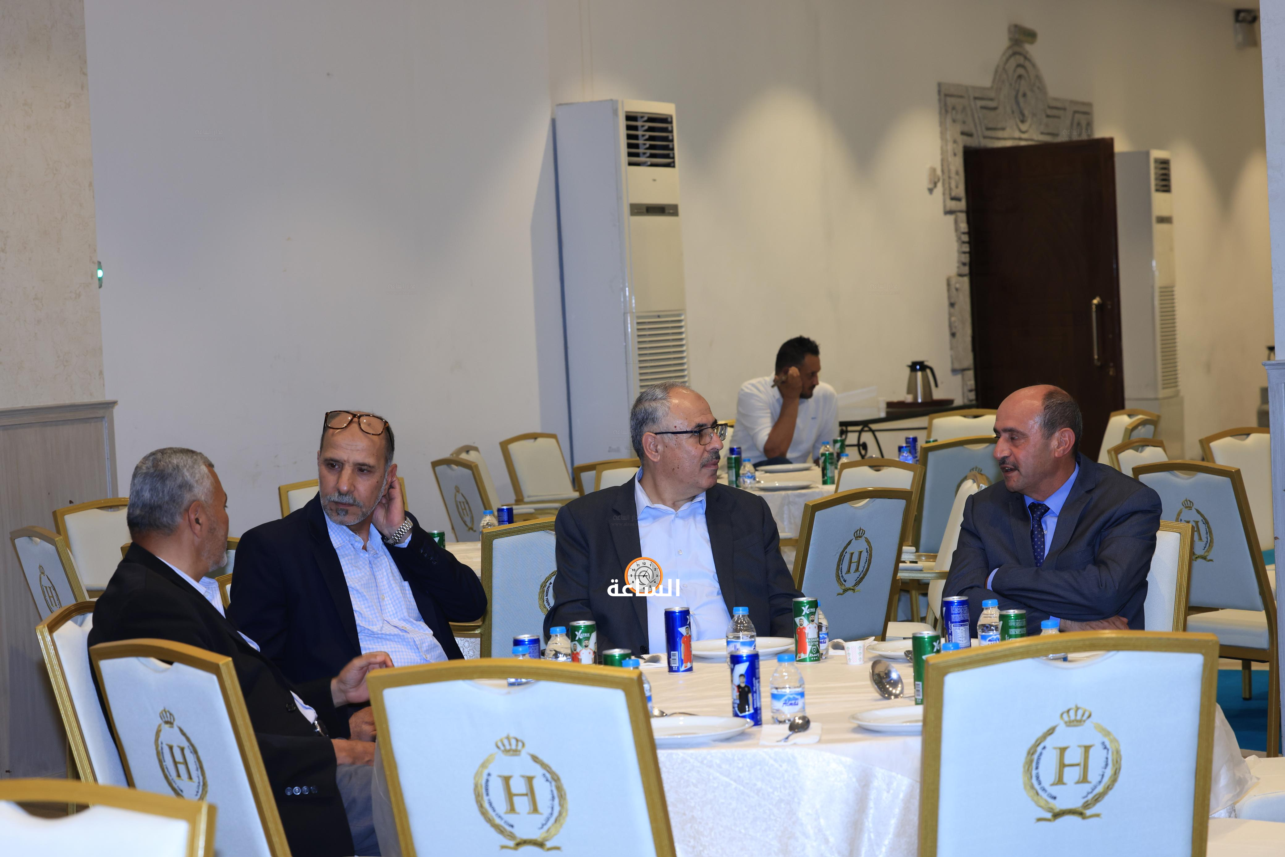 Madar Al-Saa Images 0.33291183988097006