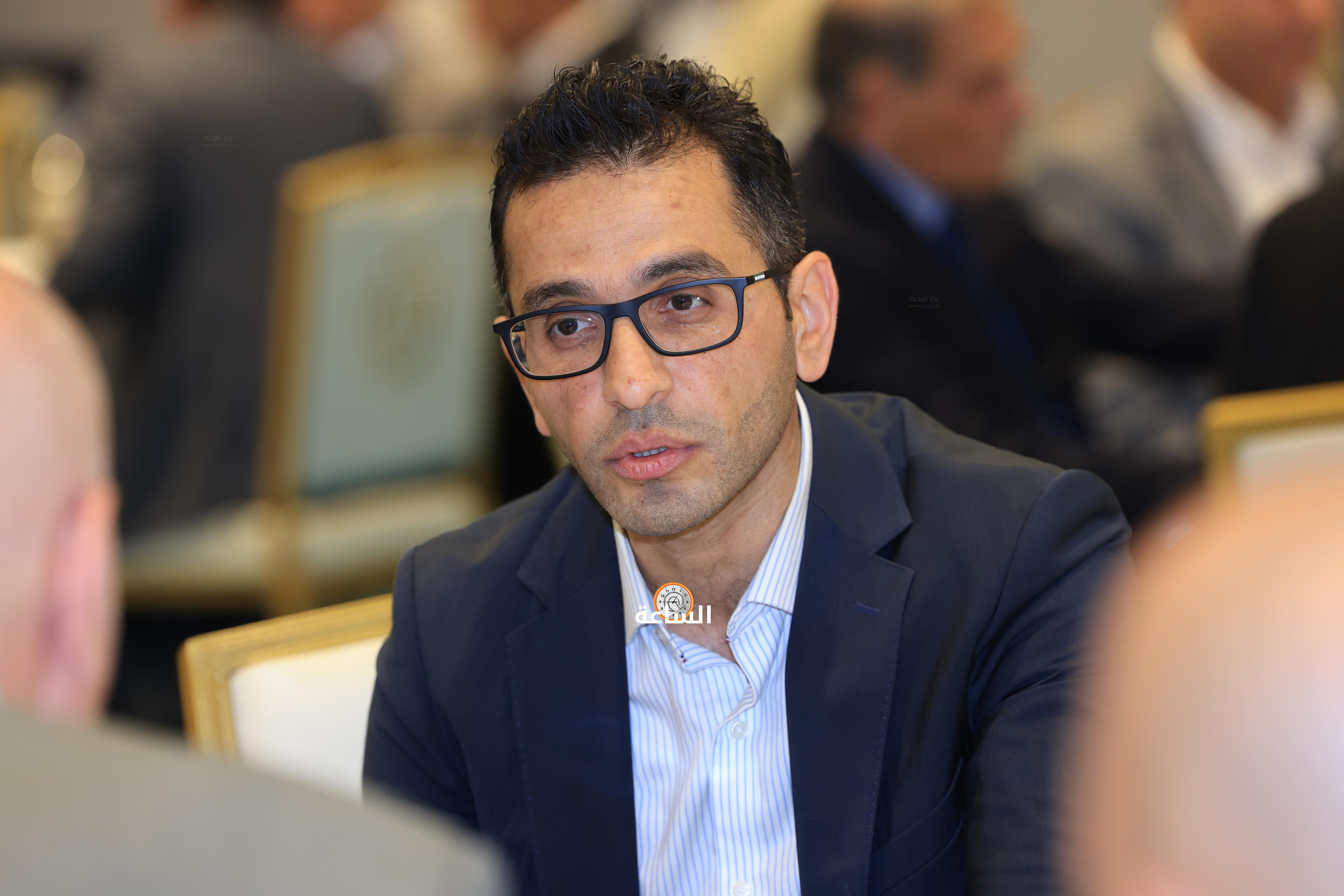 Madar Al-Saa Images 0.9856177538410393