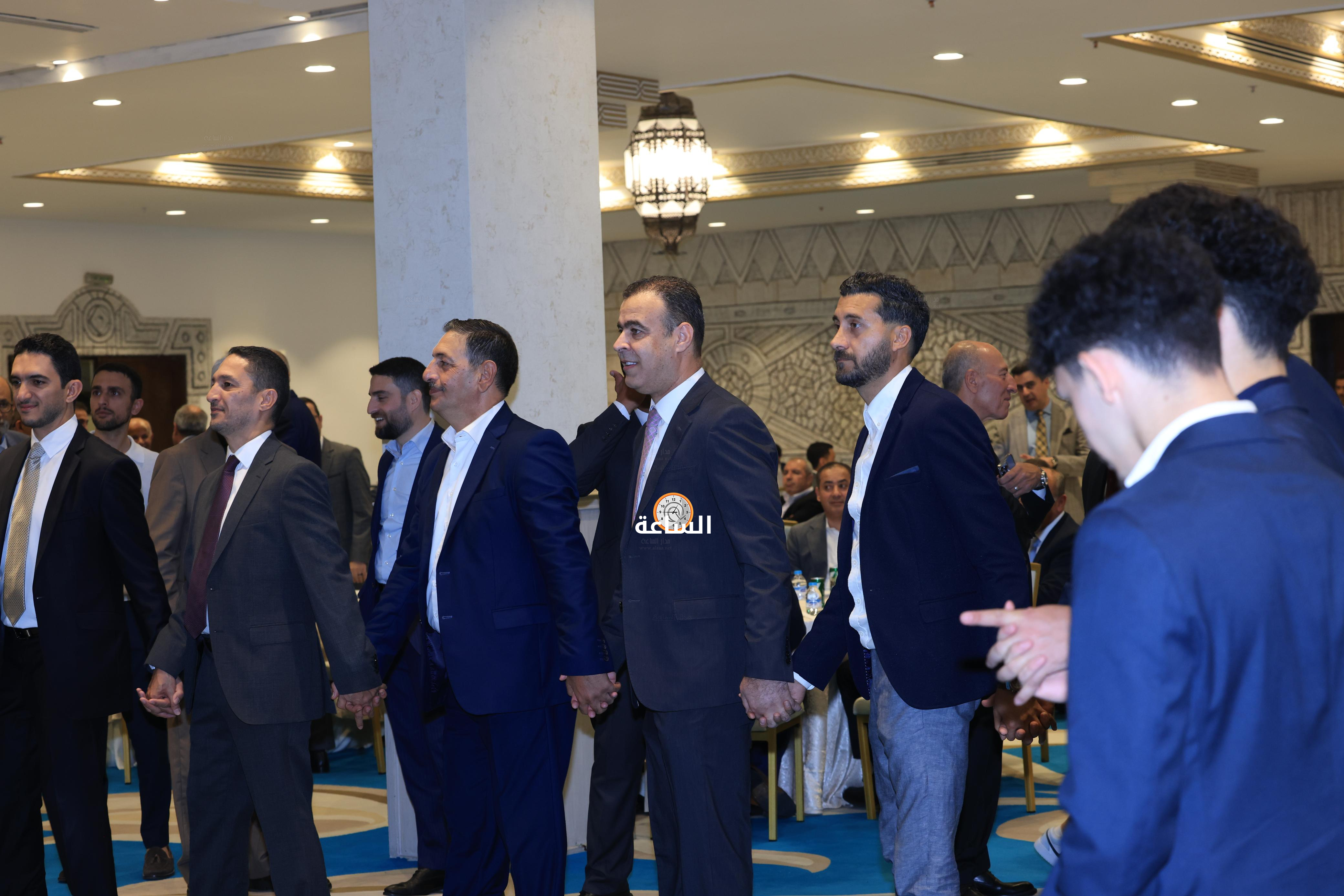 Madar Al-Saa Images 0.8290146060499592