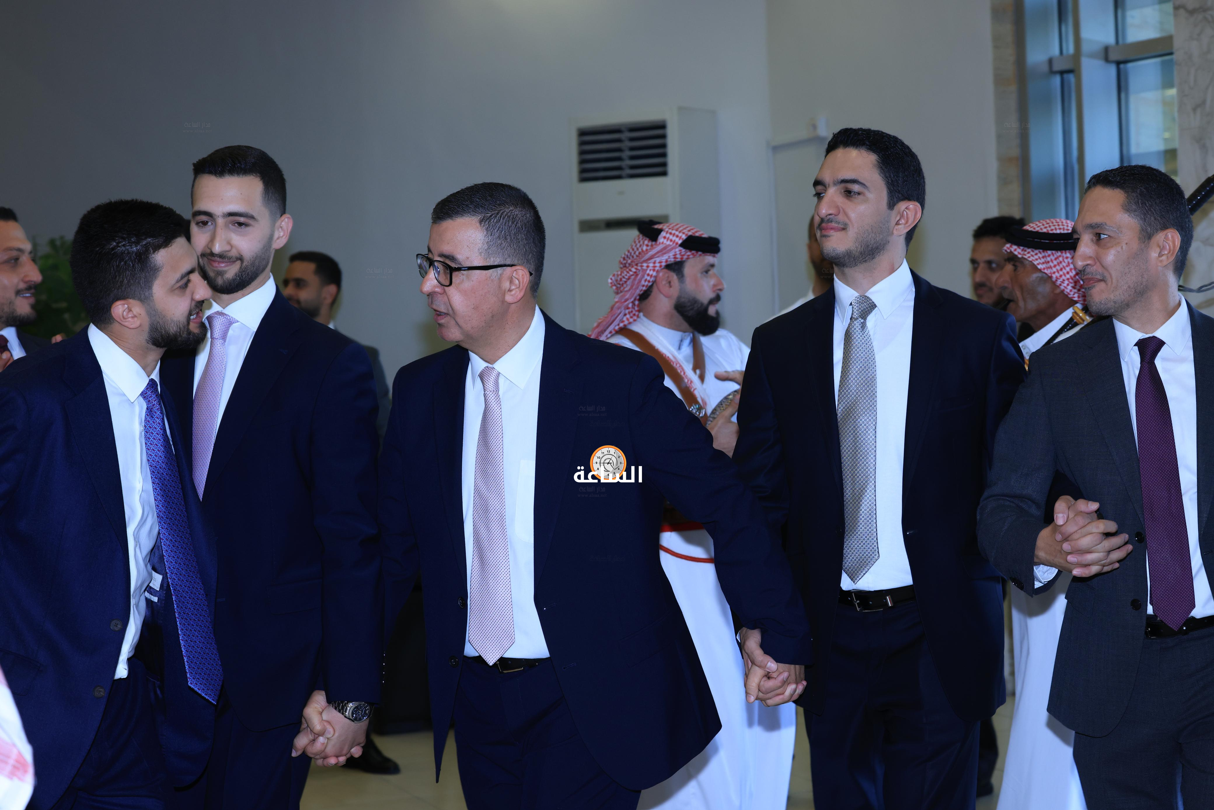 Madar Al-Saa Images 0.47680761007618966
