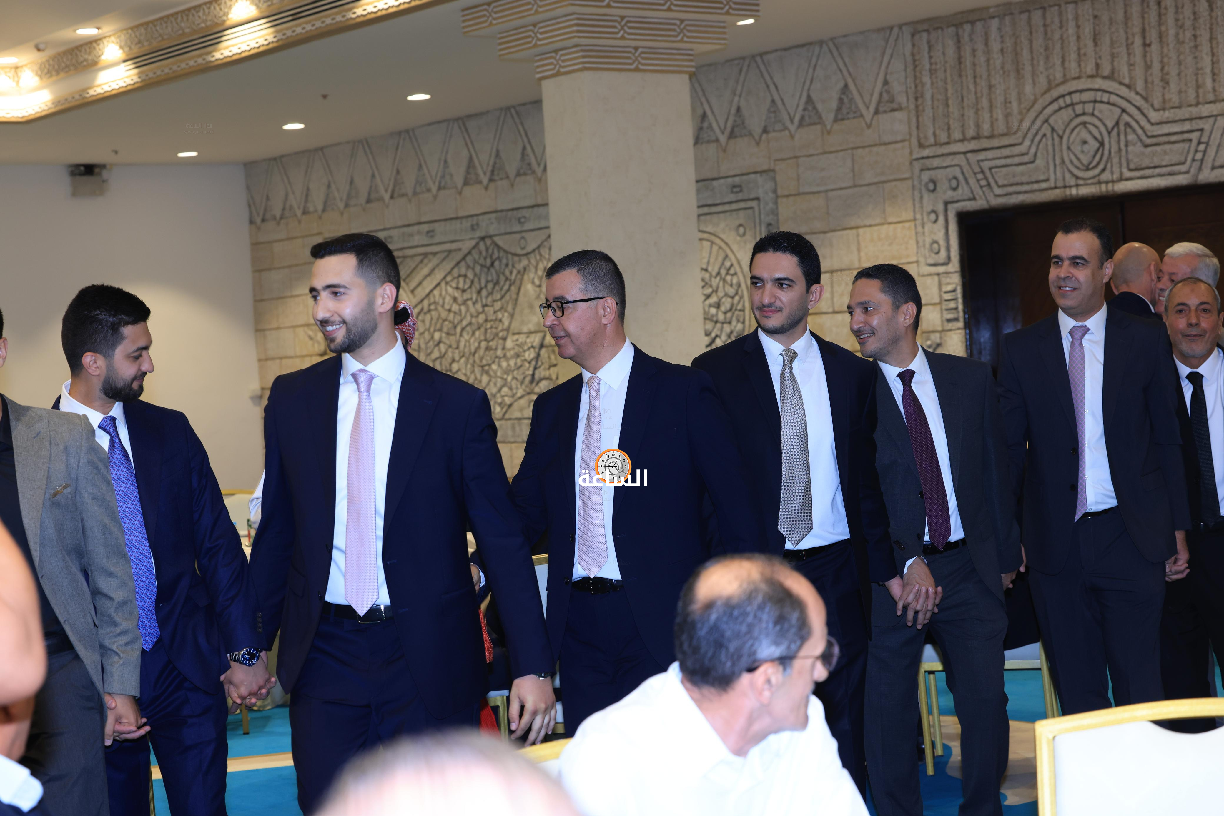 Madar Al-Saa Images 0.4557965876250053