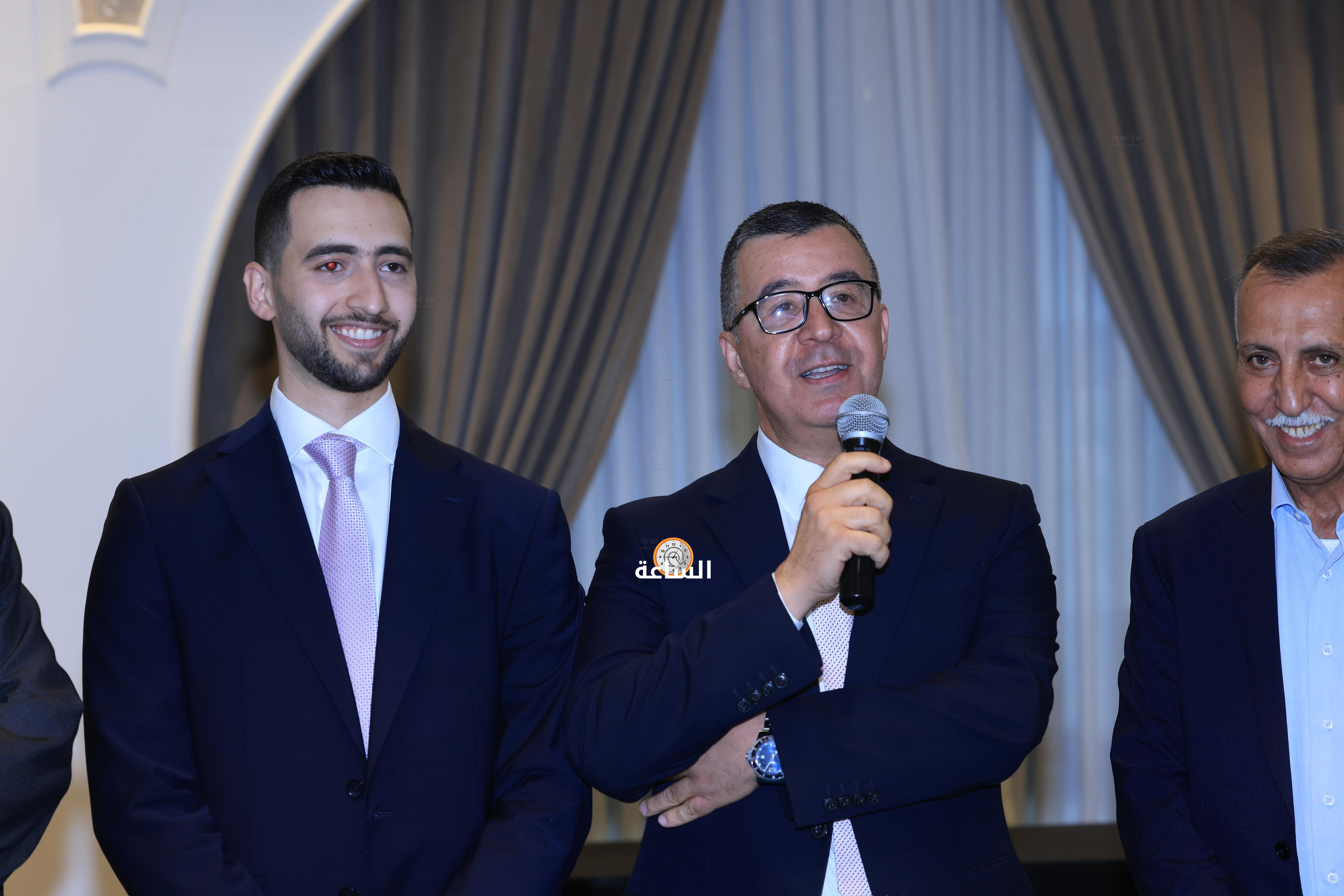 Madar Al-Saa Images 0.7769230585754536