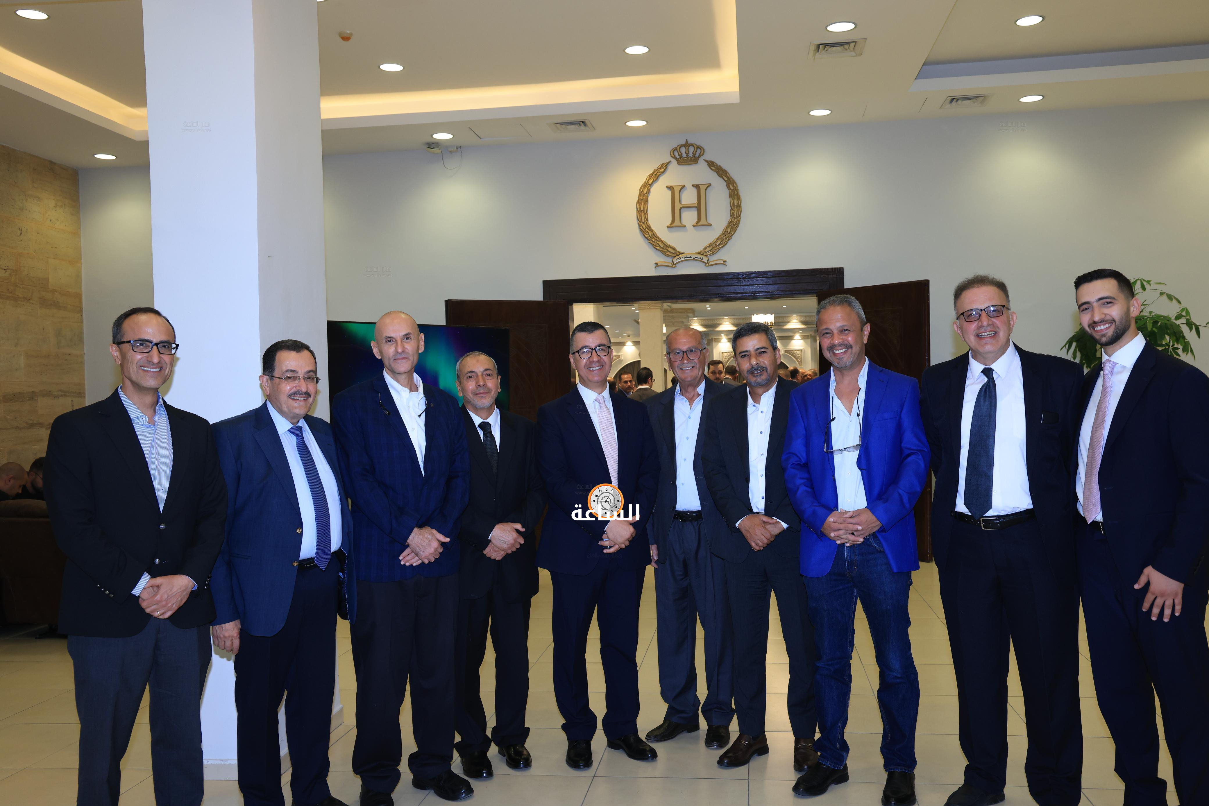 Madar Al-Saa Images 0.4688130702062565