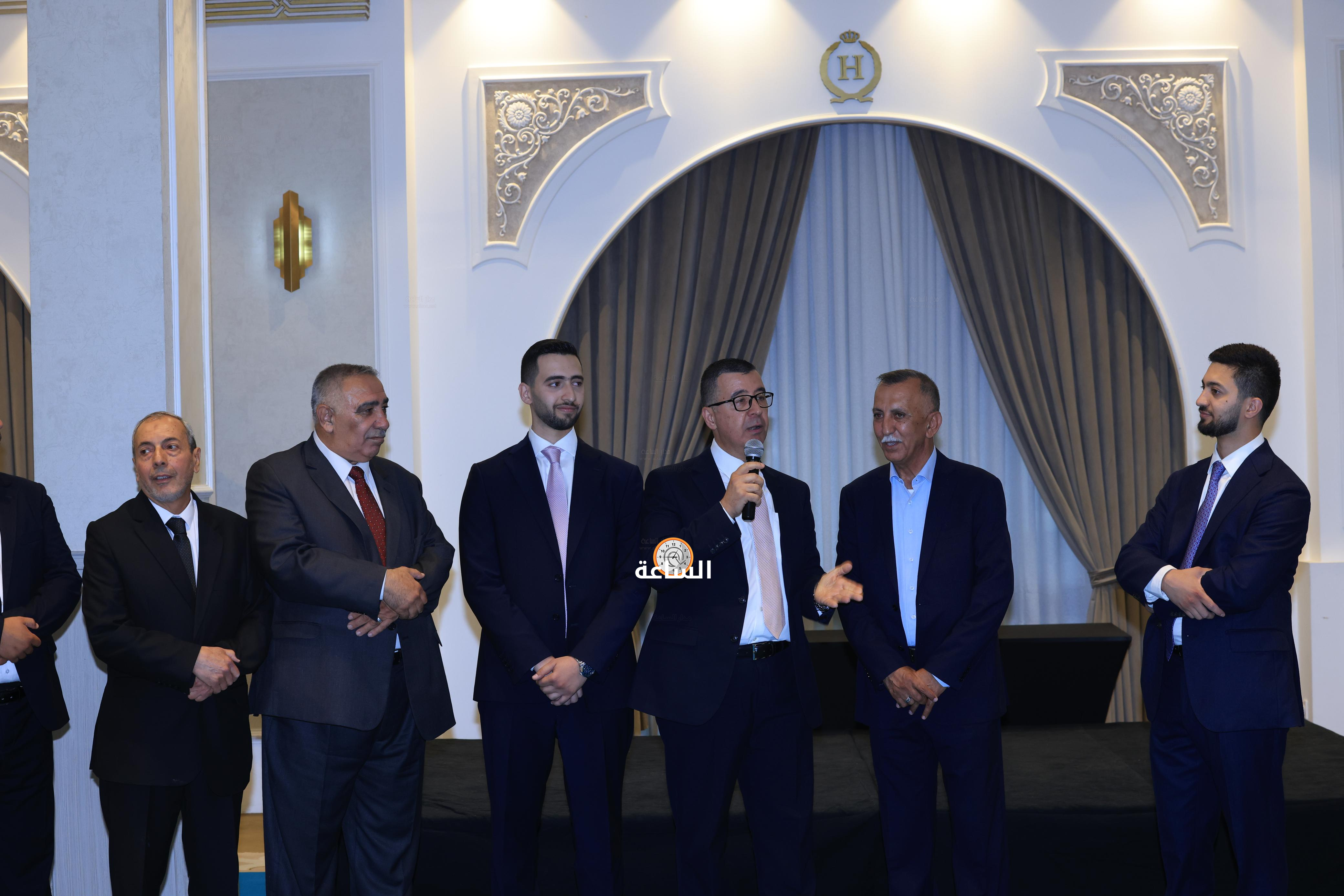 Madar Al-Saa Images 0.8549878210520113