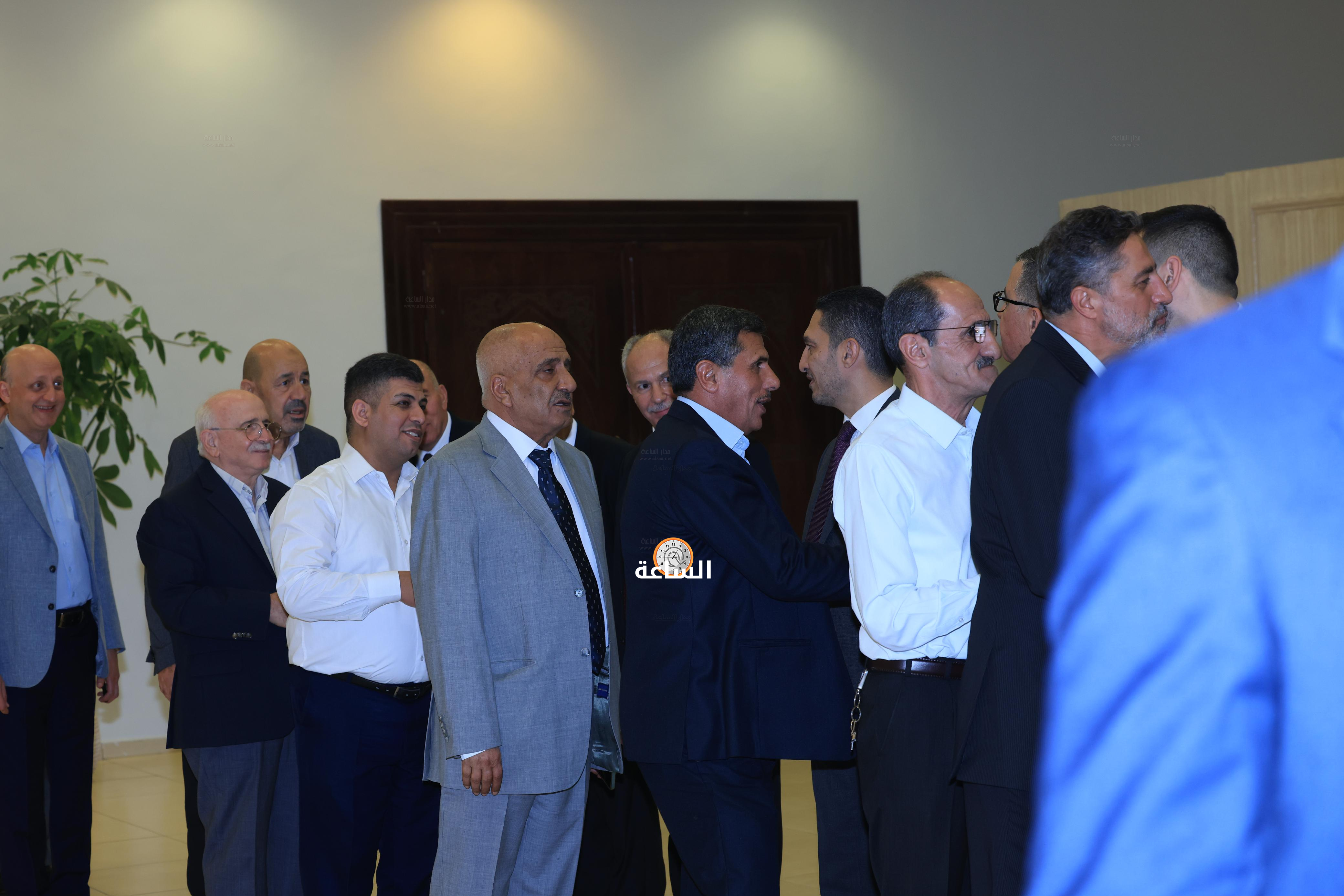 Madar Al-Saa Images 0.6217230424803369