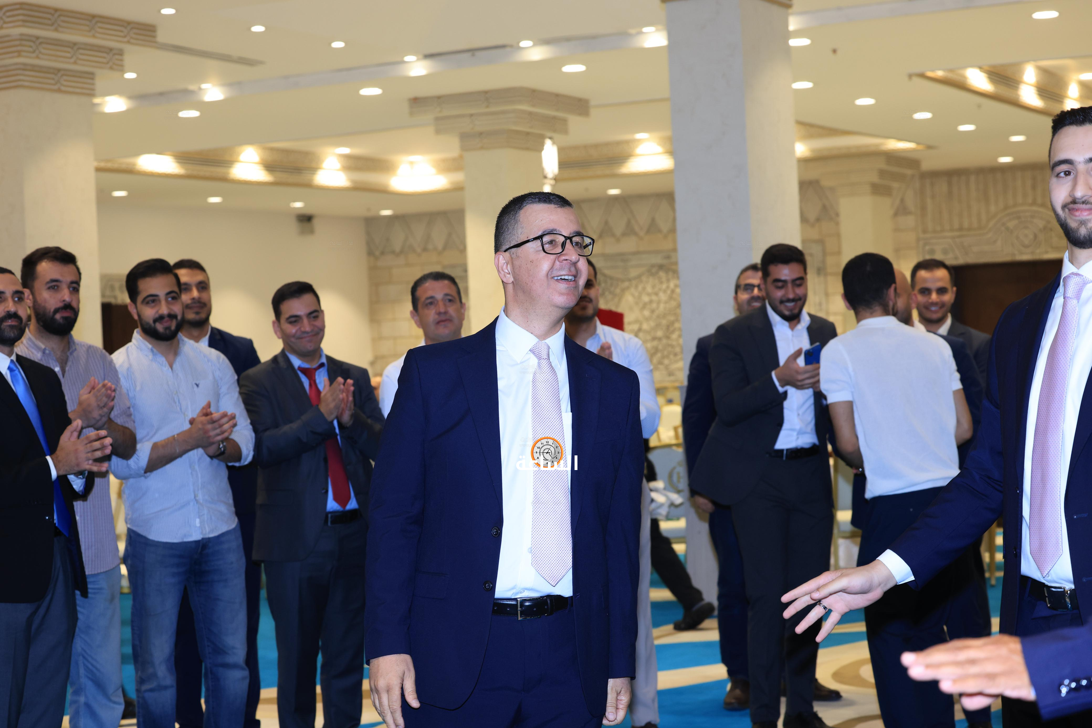 Madar Al-Saa Images 0.9703003706696379