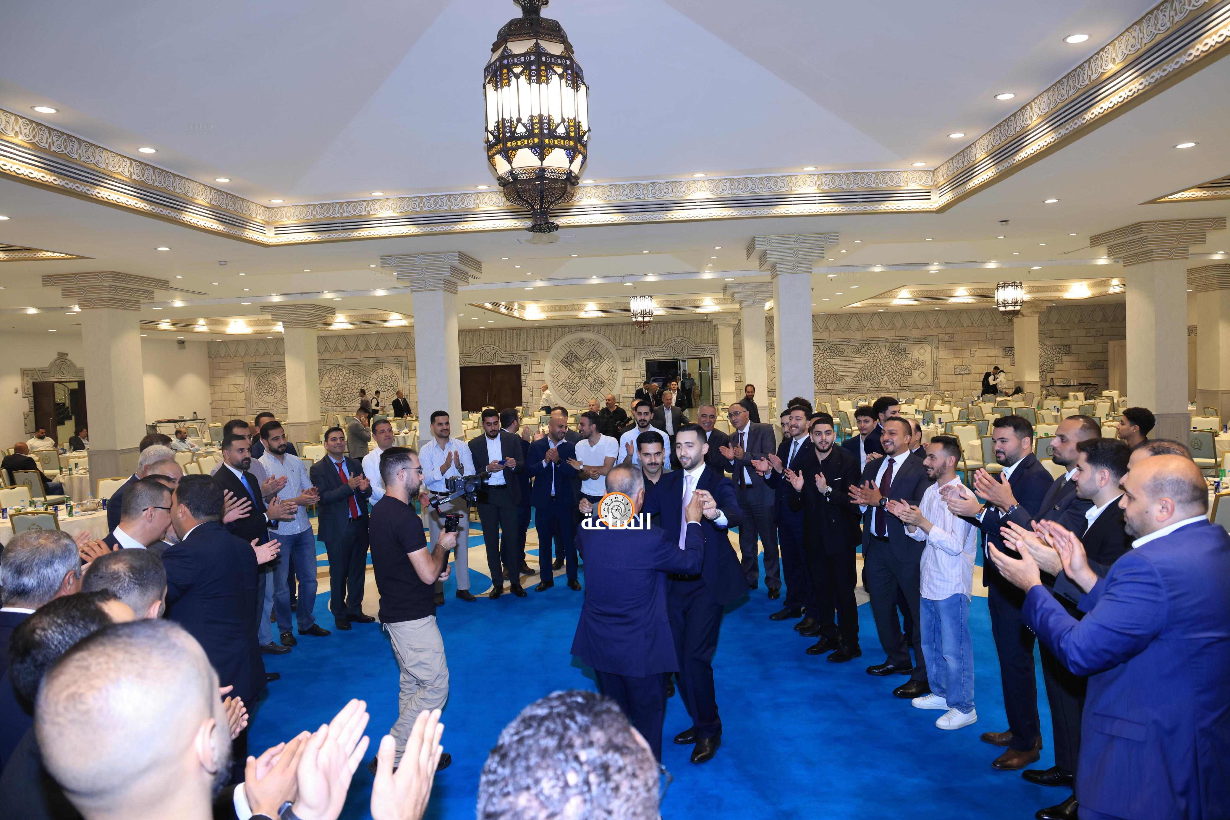 Madar Al-Saa Images 0.5343748462135635
