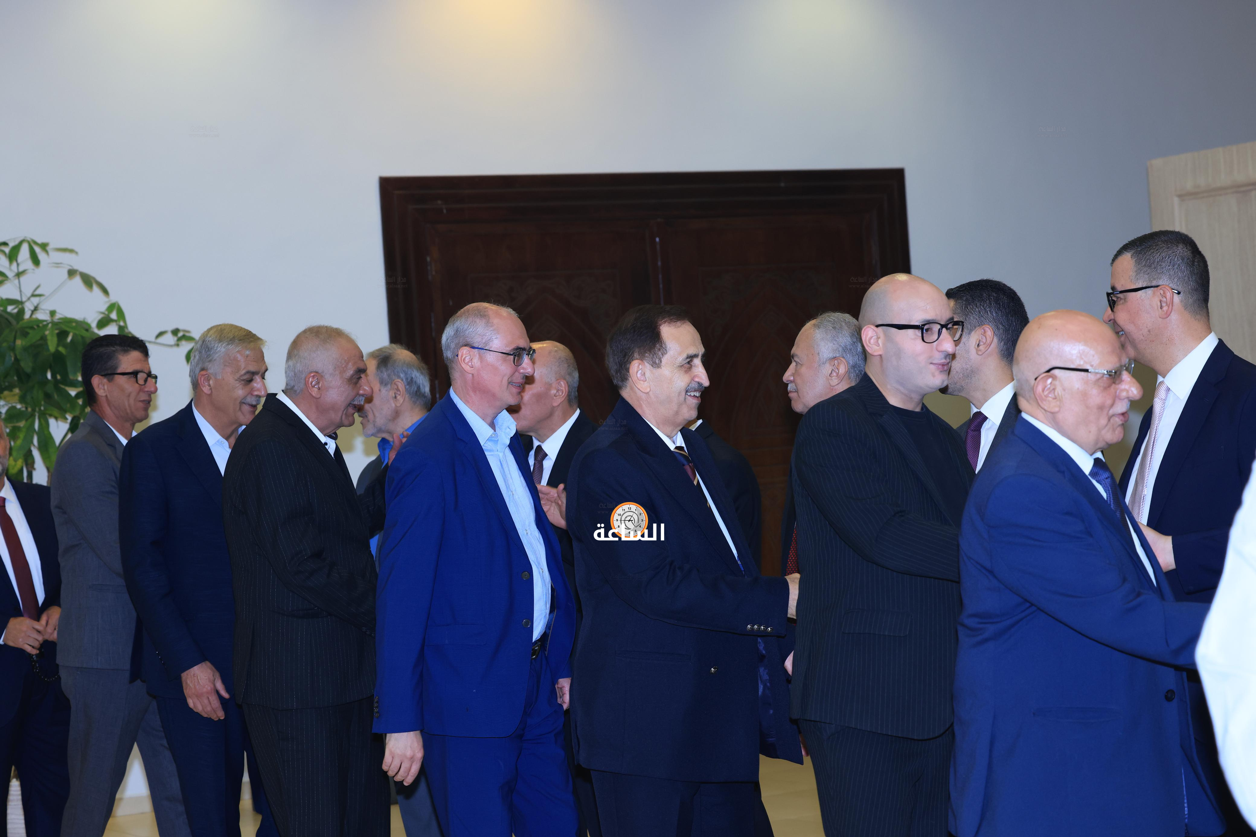 Madar Al-Saa Images 0.19425113028043117