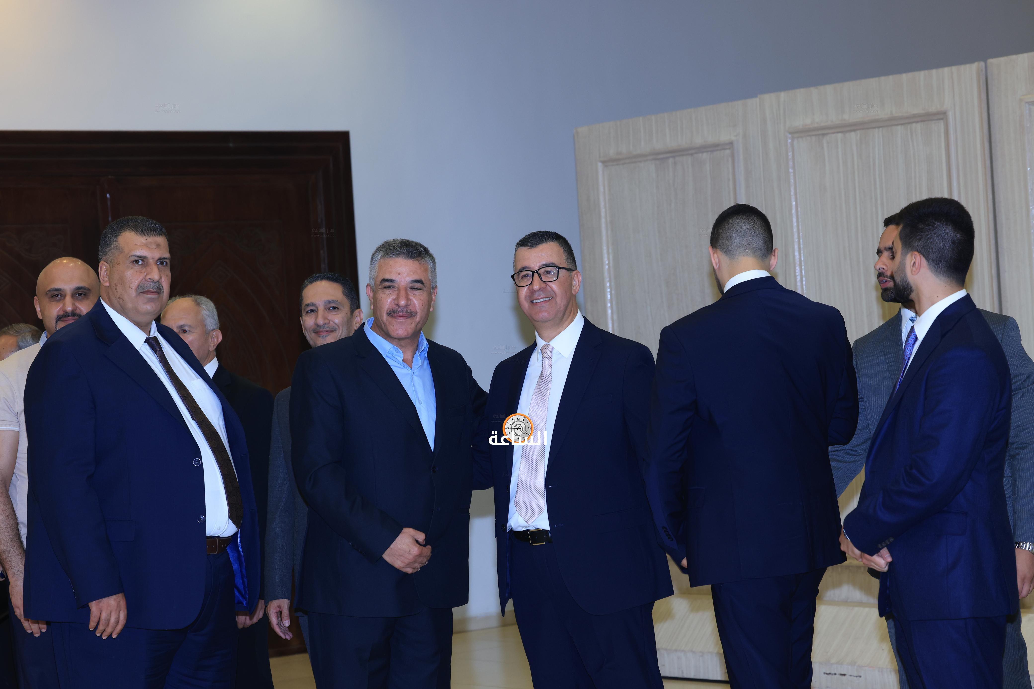 Madar Al-Saa Images 0.24611595843047407