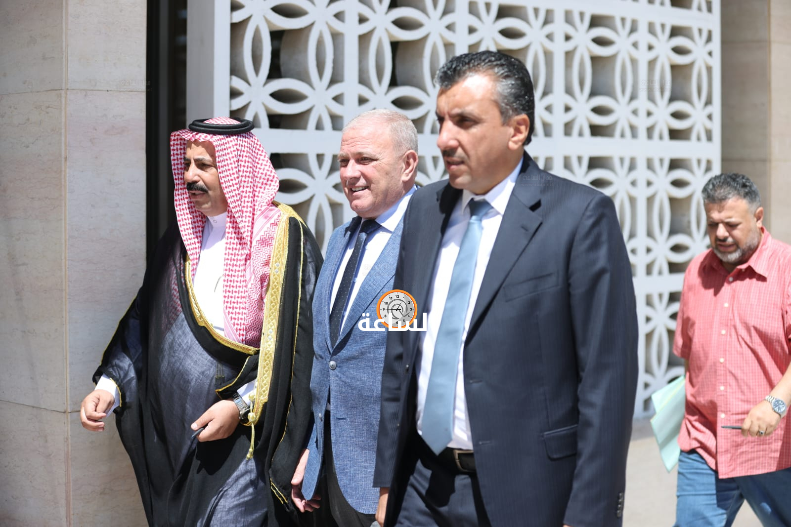 Madar Al-Saa Images 0.43364682879031546
