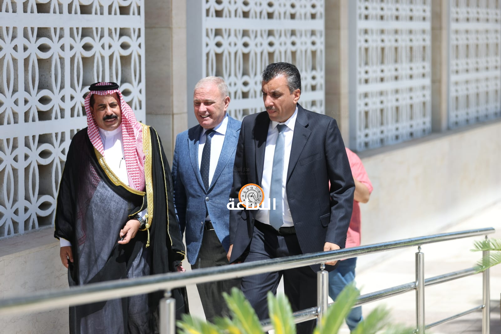 Madar Al-Saa Images 0.7766032145535662