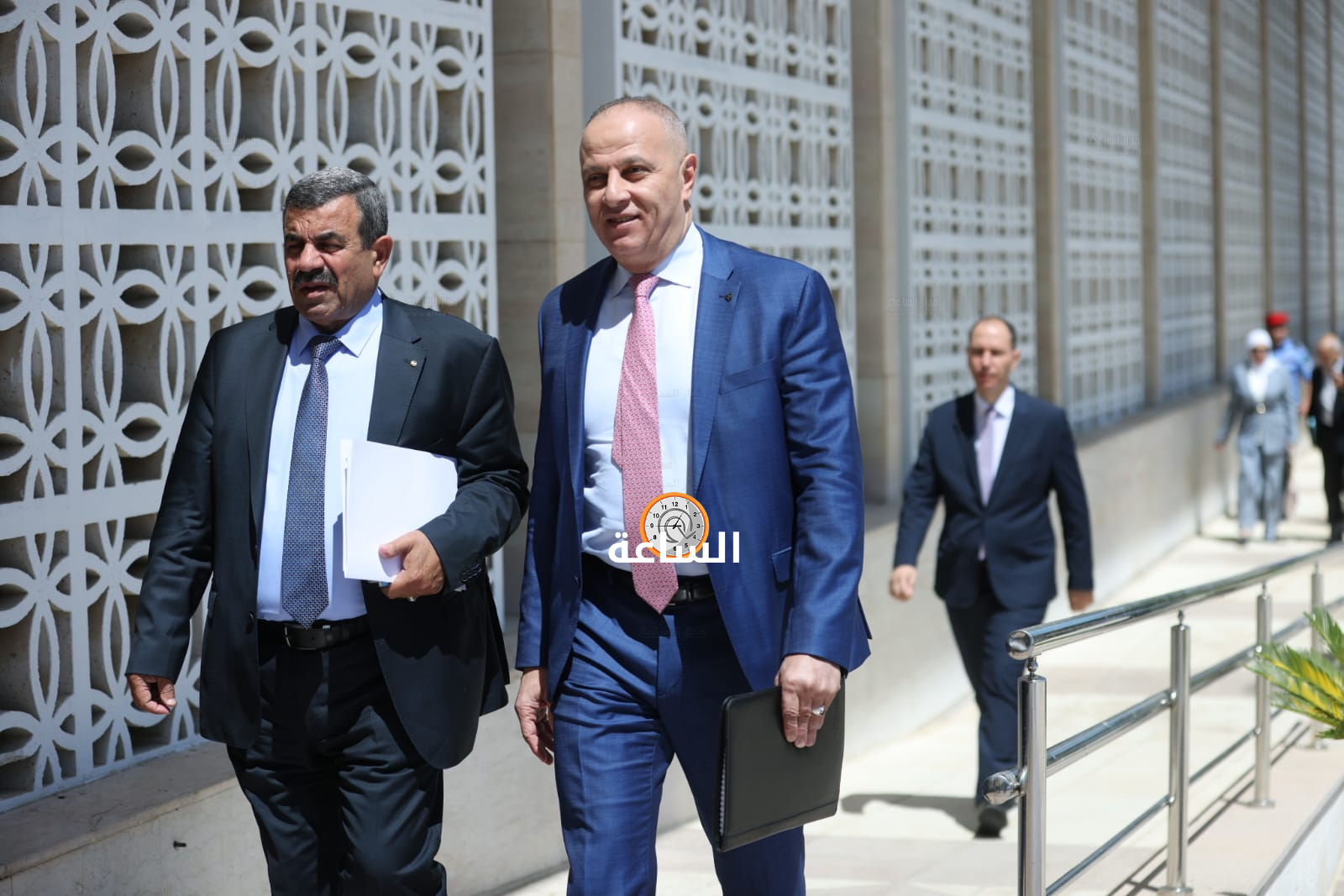 Madar Al-Saa Images 0.7909400325894579