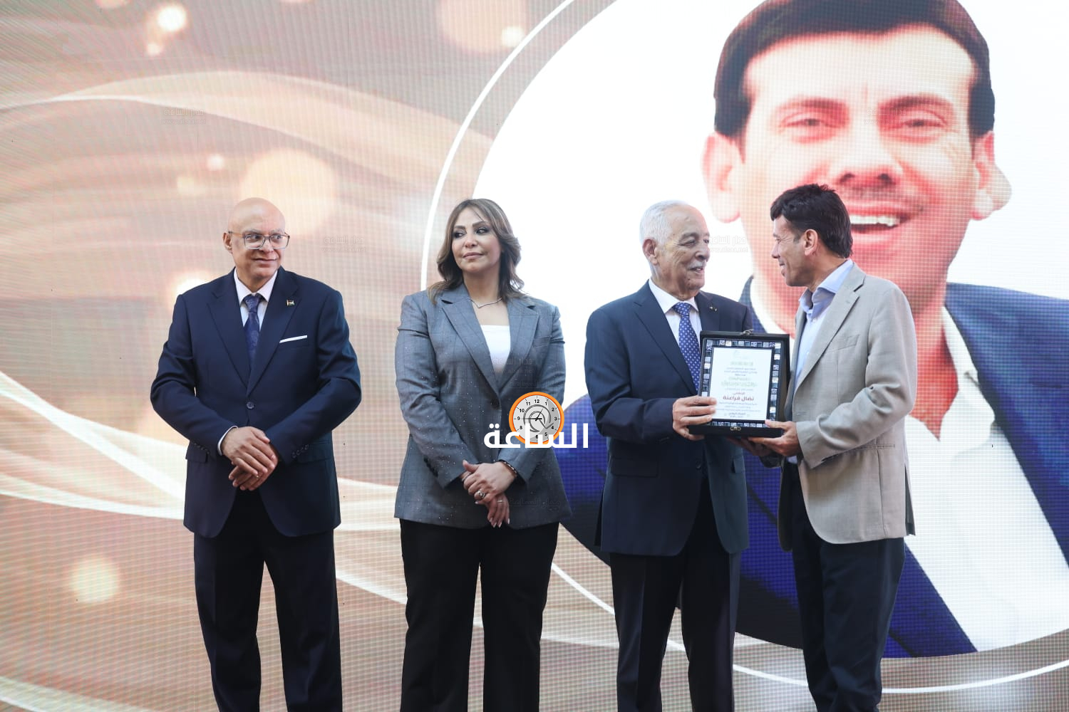 Madar Al-Saa Images 0.29899250026838187
