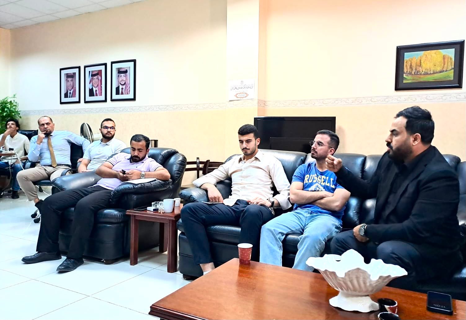 Madar Al-Saa Images 0.379645192305064