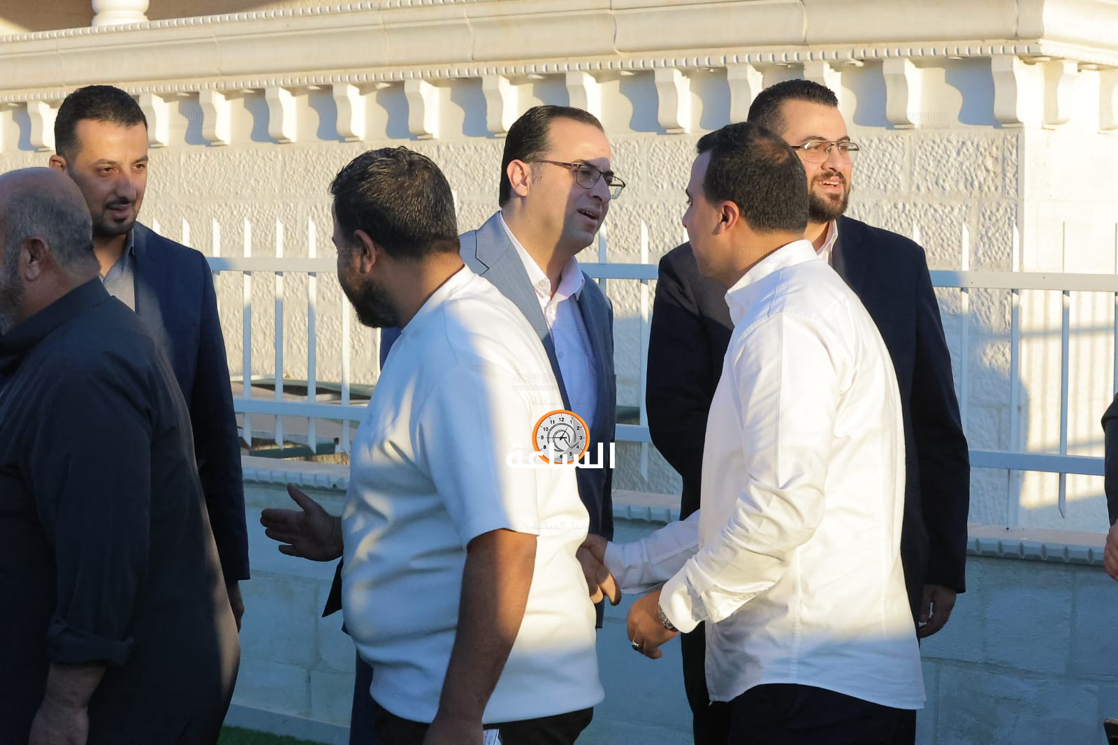 Madar Al-Saa Images 0.8605730725782215