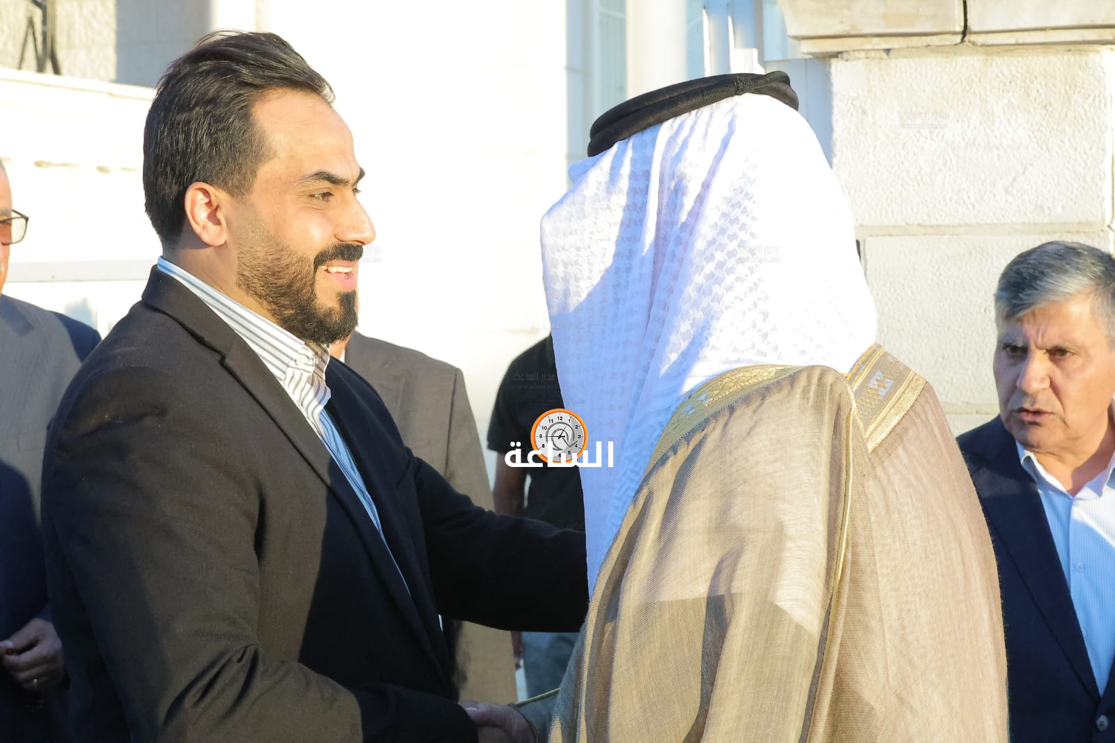 Madar Al-Saa Images 0.25425491593531335