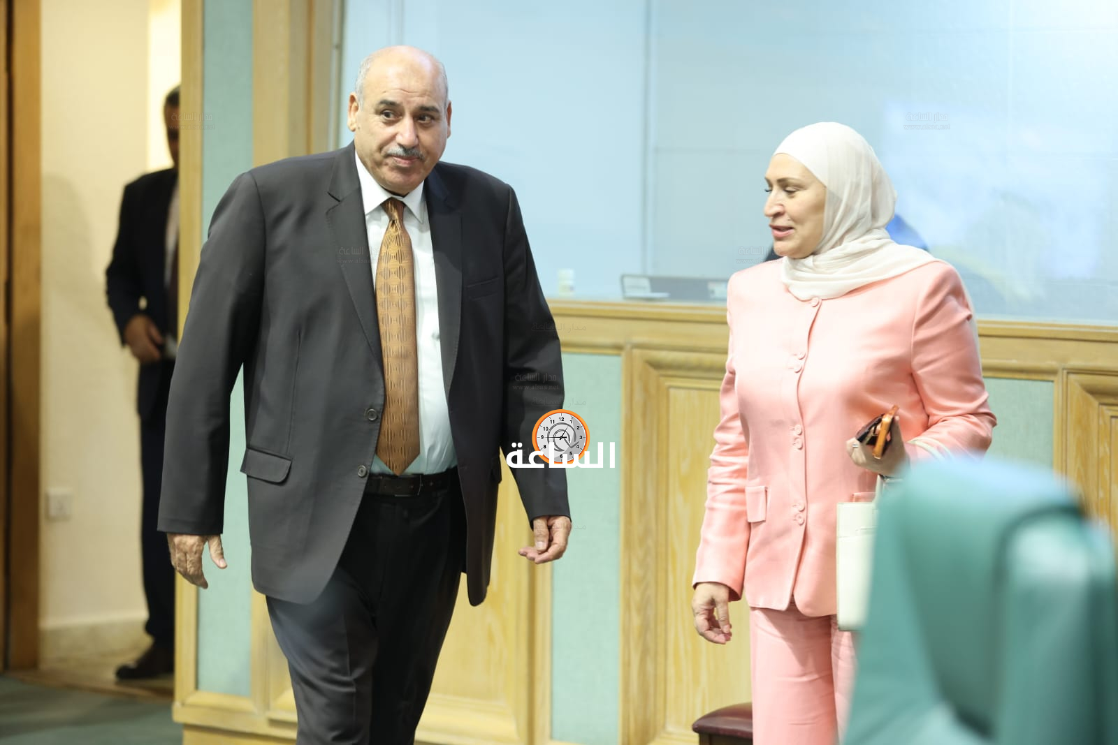 Madar Al-Saa Images 0.2833650292320956