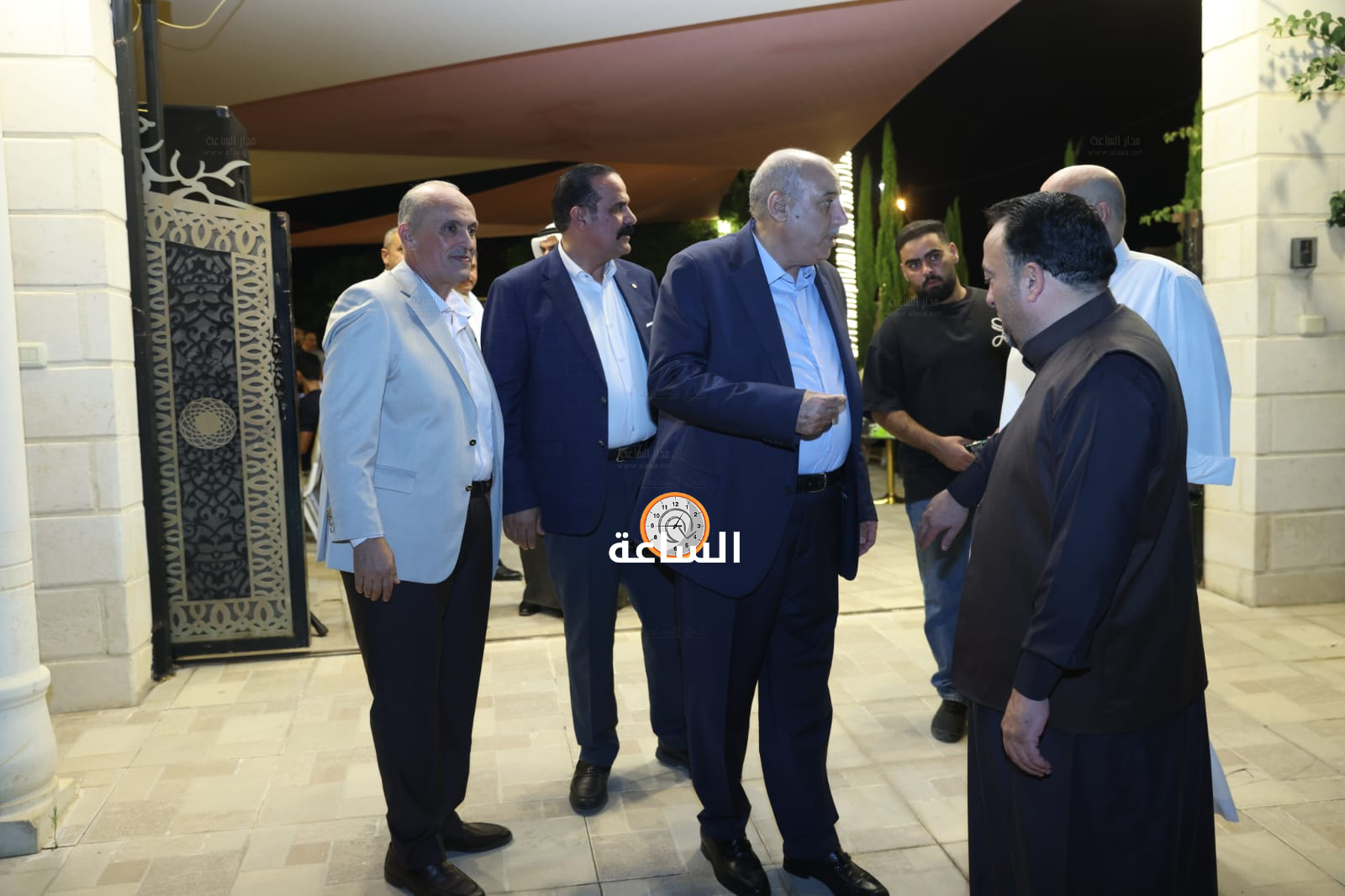 Madar Al-Saa Images 0.33767122601432353