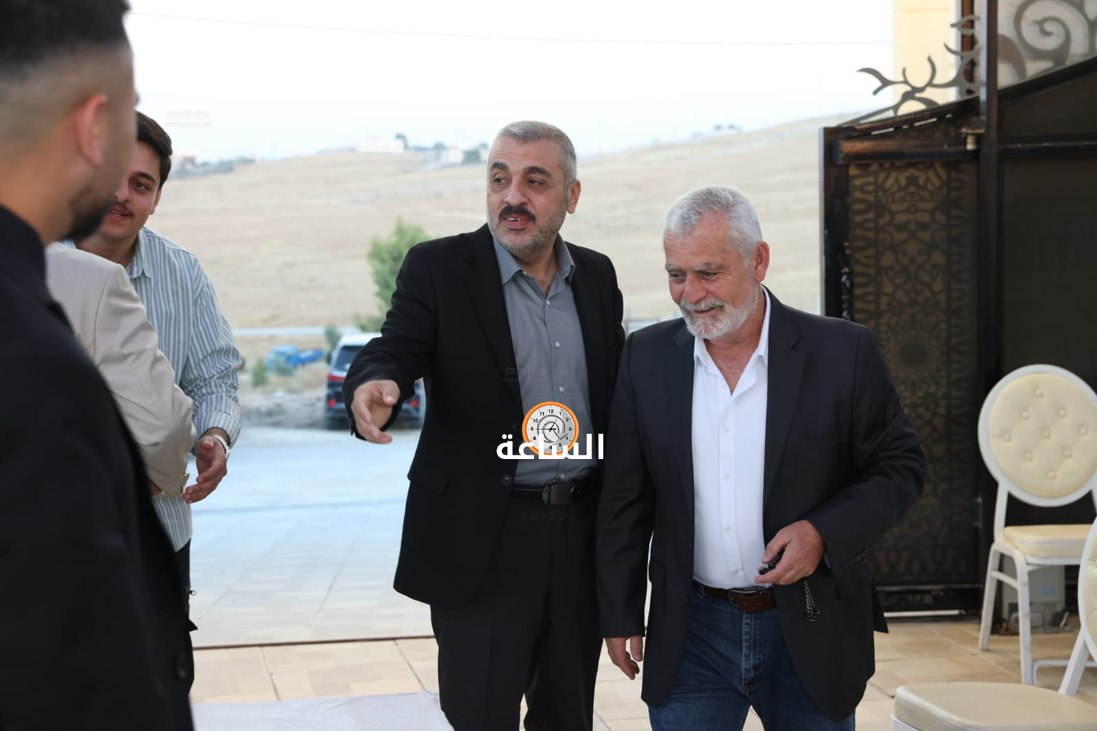 Madar Al-Saa Images 0.898179179488567