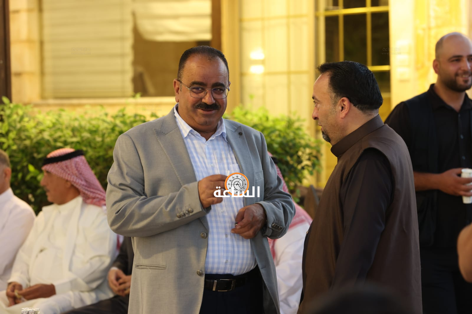 Madar Al-Saa Images 0.37418348713727323