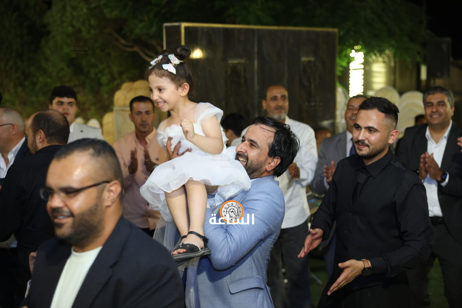 Madar Al-Saa Images 0.4876543957522337
