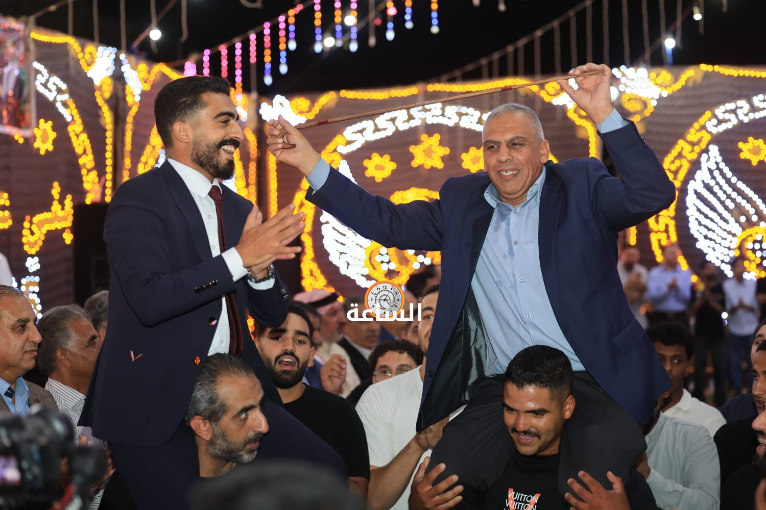 Madar Al-Saa Images 0.38520003404628633