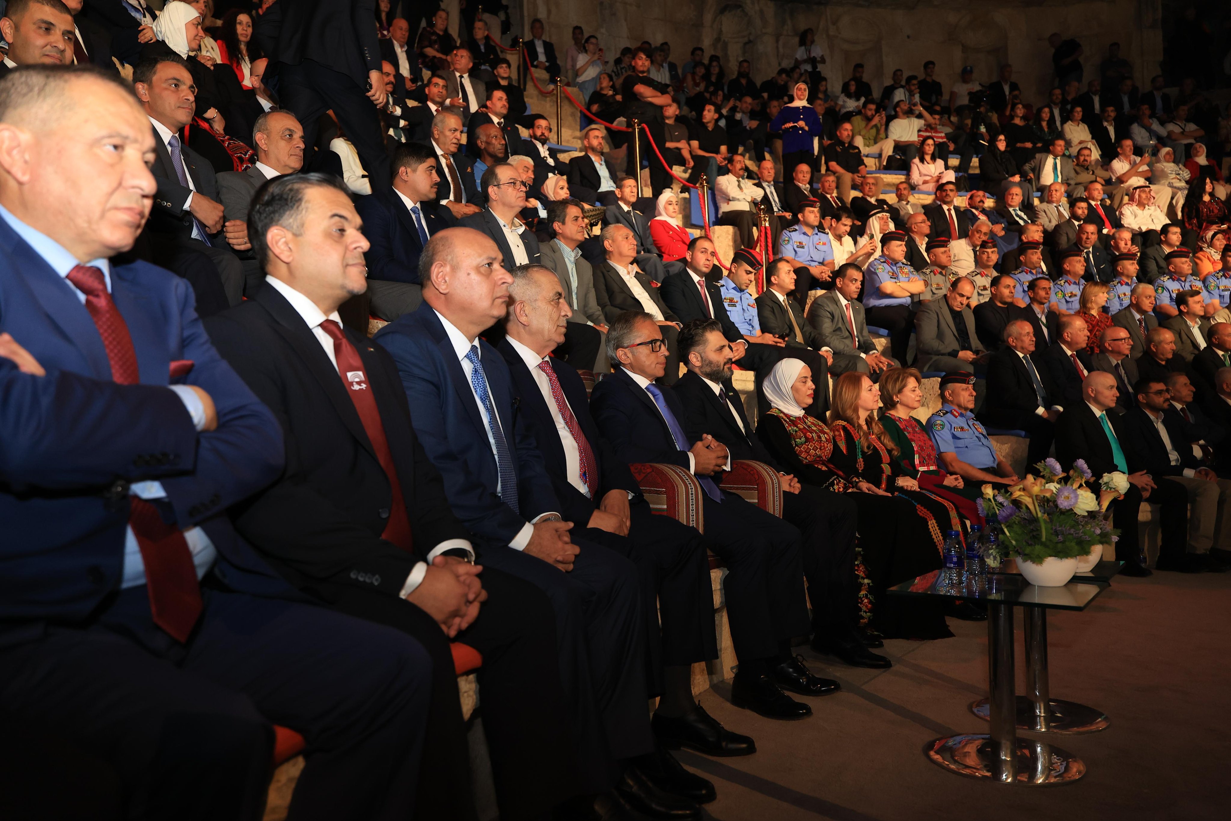 Madar Al-Saa Images 0.9150895841525207