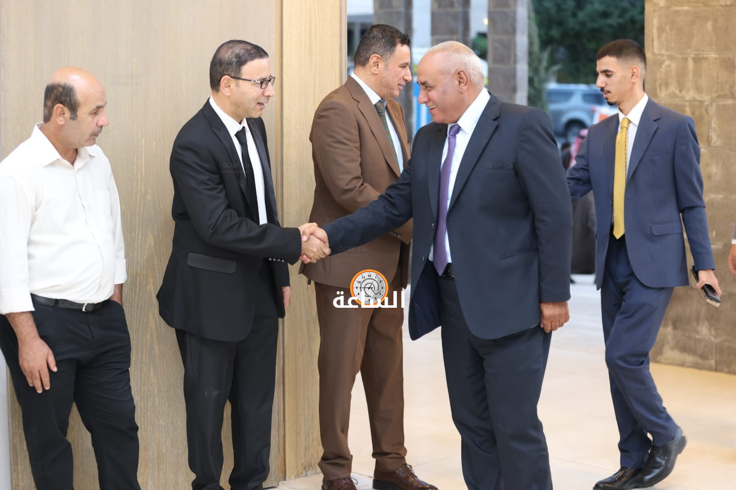Madar Al-Saa Images 0.5877373299238746