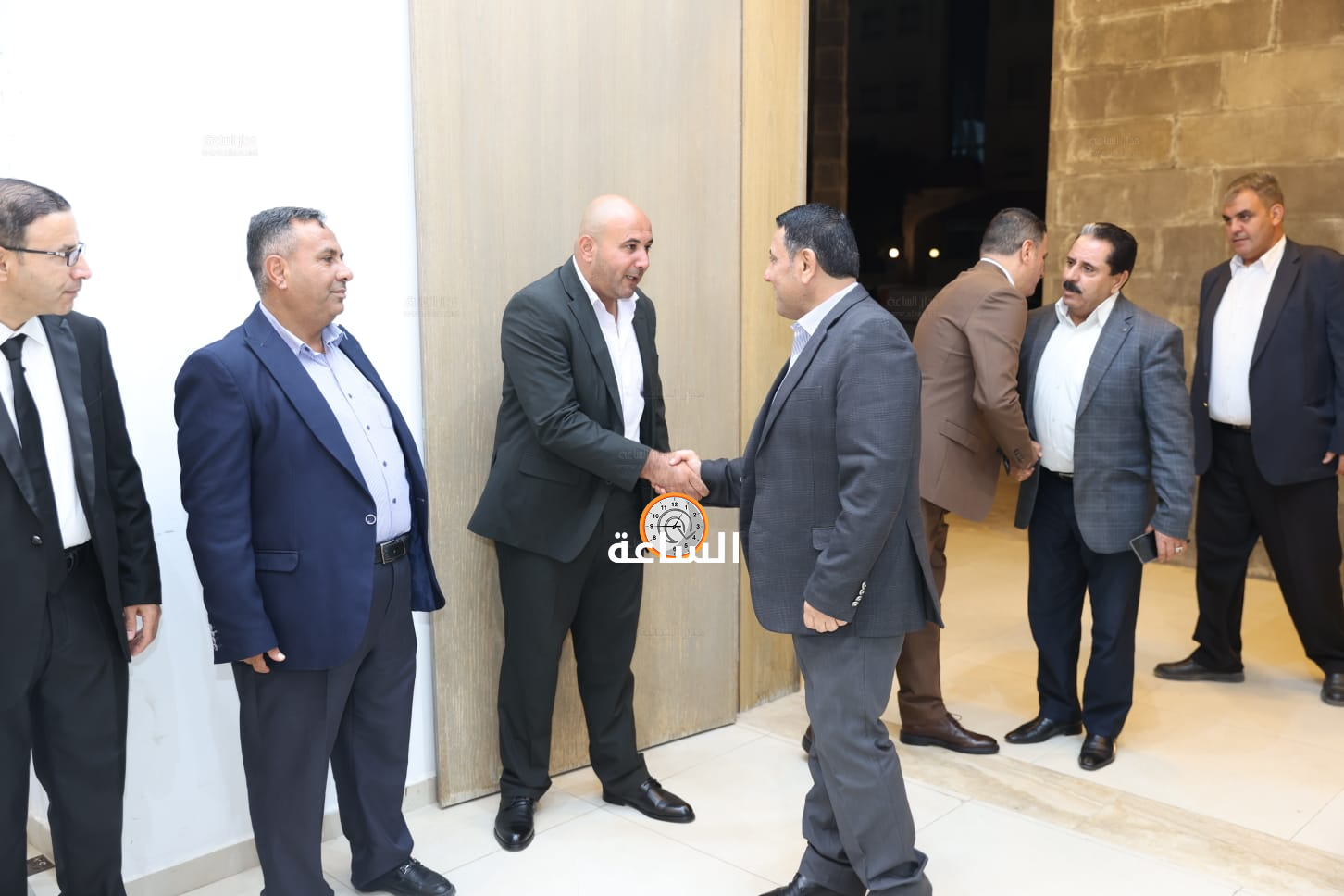 Madar Al-Saa Images 0.7638990554723717