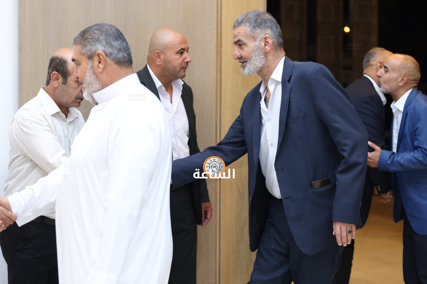 Madar Al-Saa Images 0.17246328179000148