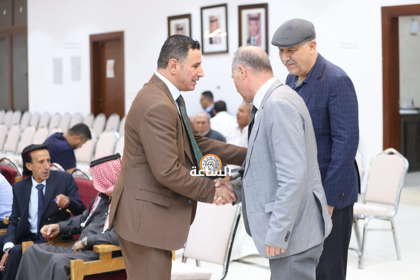 Madar Al-Saa Images 0.14797557525156846