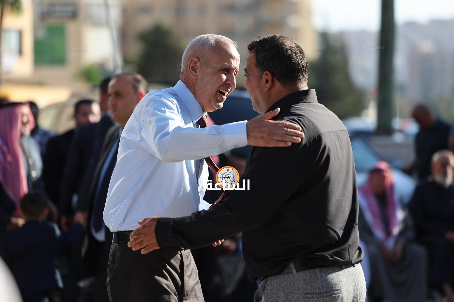 Madar Al-Saa Images 0.8818099225650244