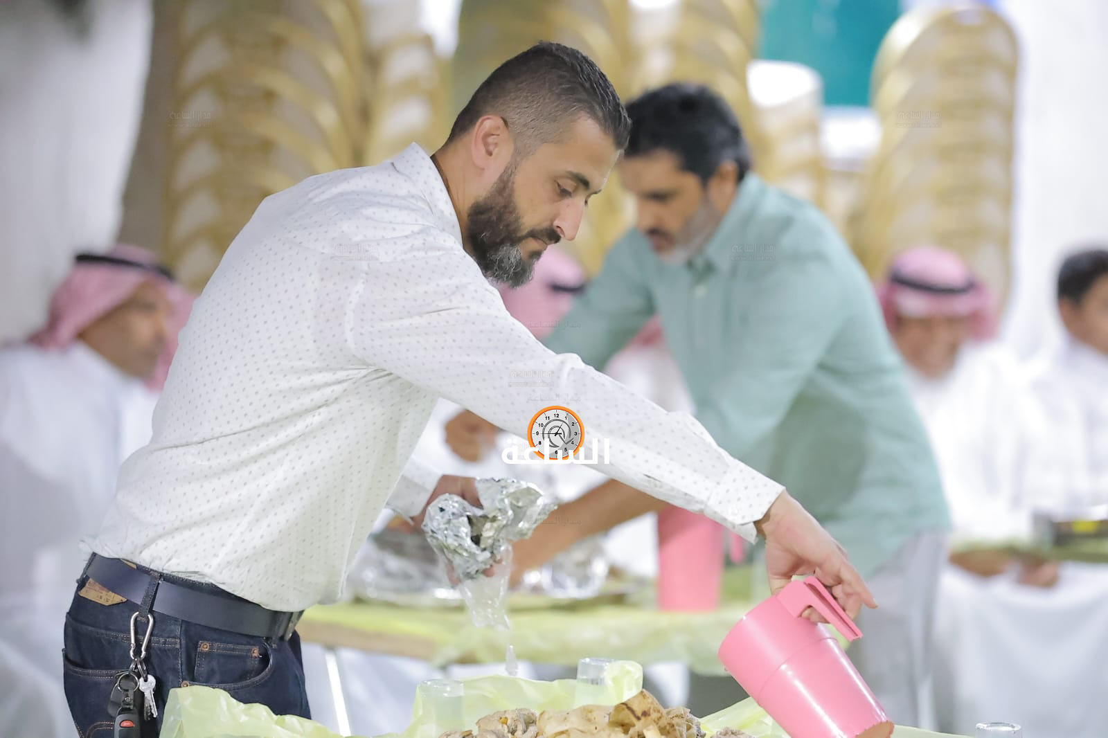 Madar Al-Saa Images 0.8847299637929836