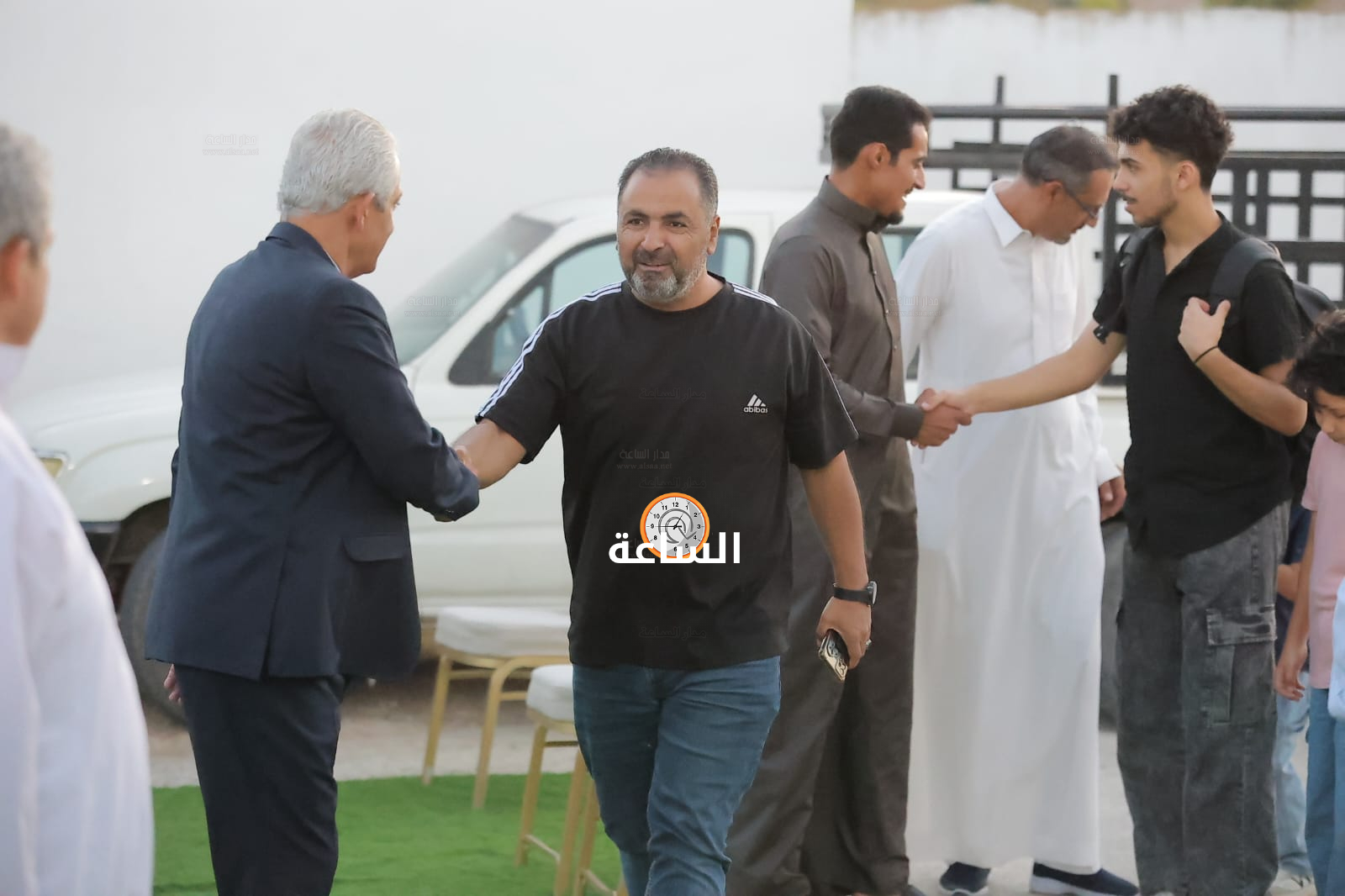 Madar Al-Saa Images 0.9813302787545738
