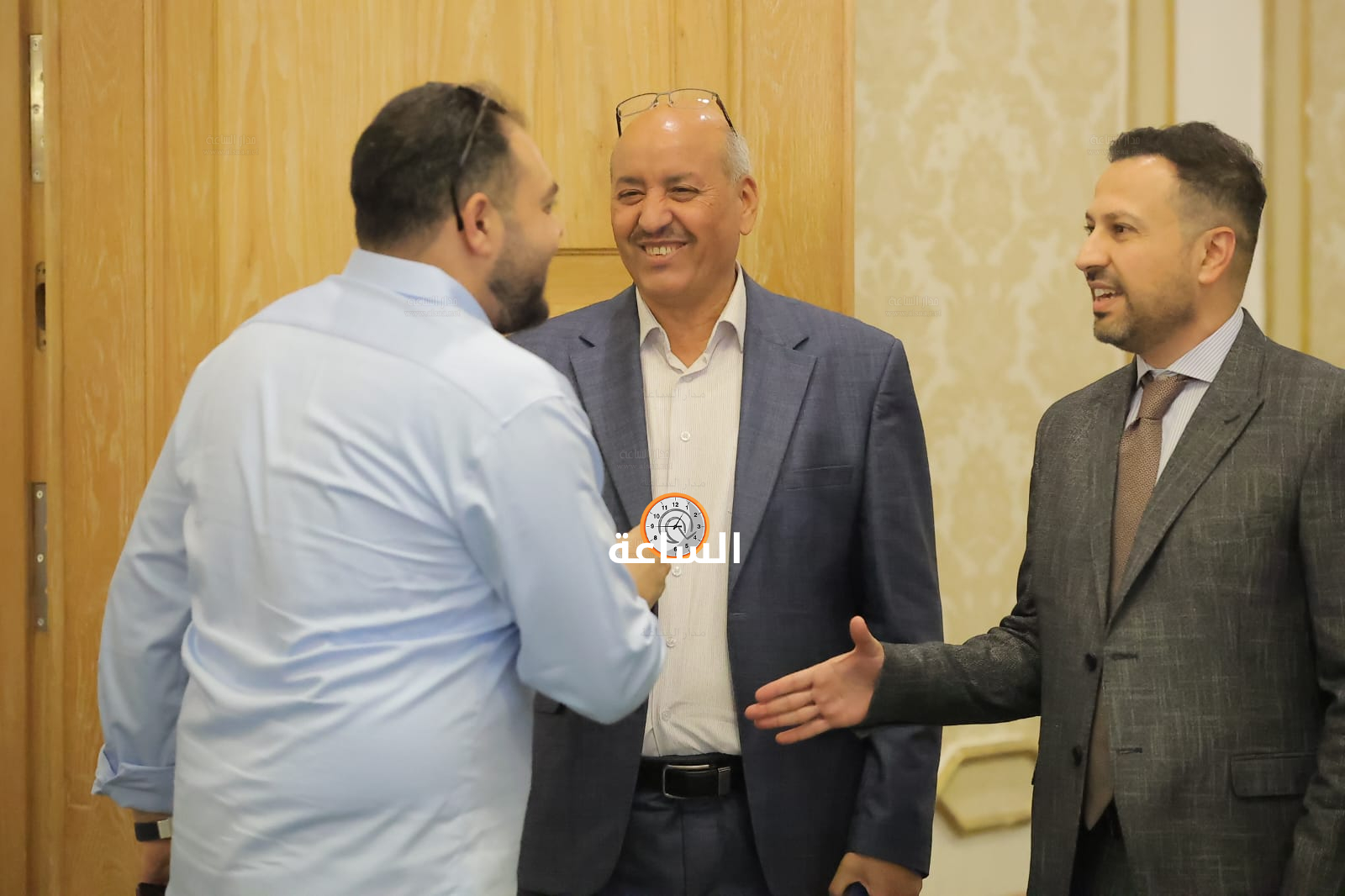 Madar Al-Saa Images 0.03774050400075779