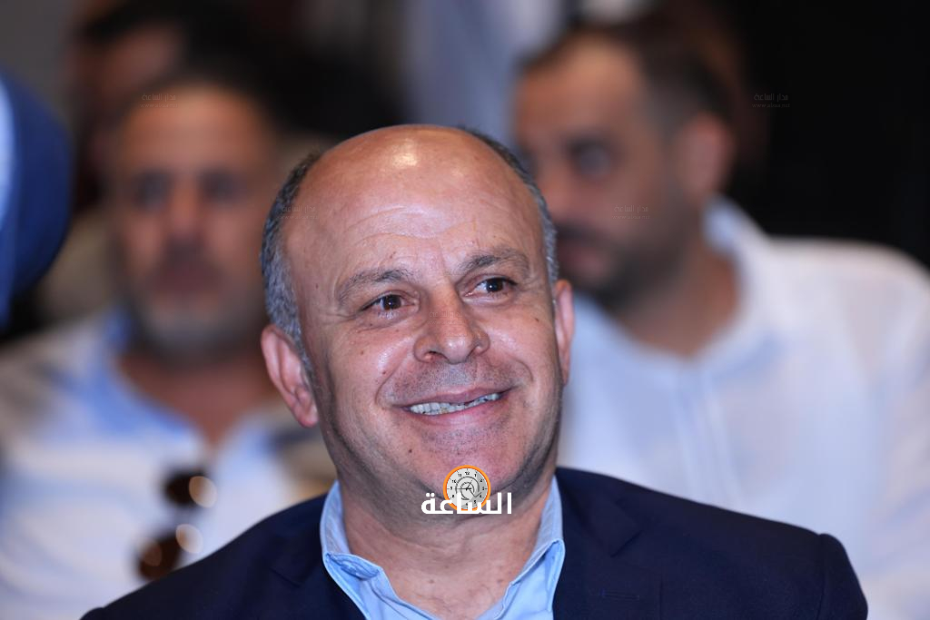 Madar Al-Saa Images 0.9658475204388879