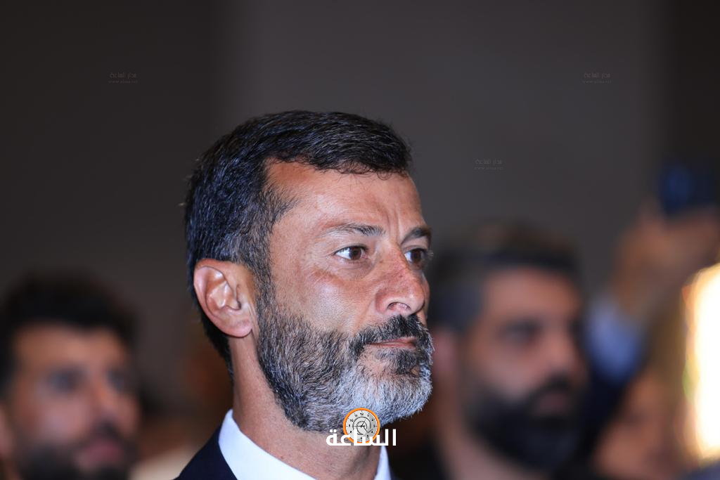 Madar Al-Saa Images 0.9637492637958209